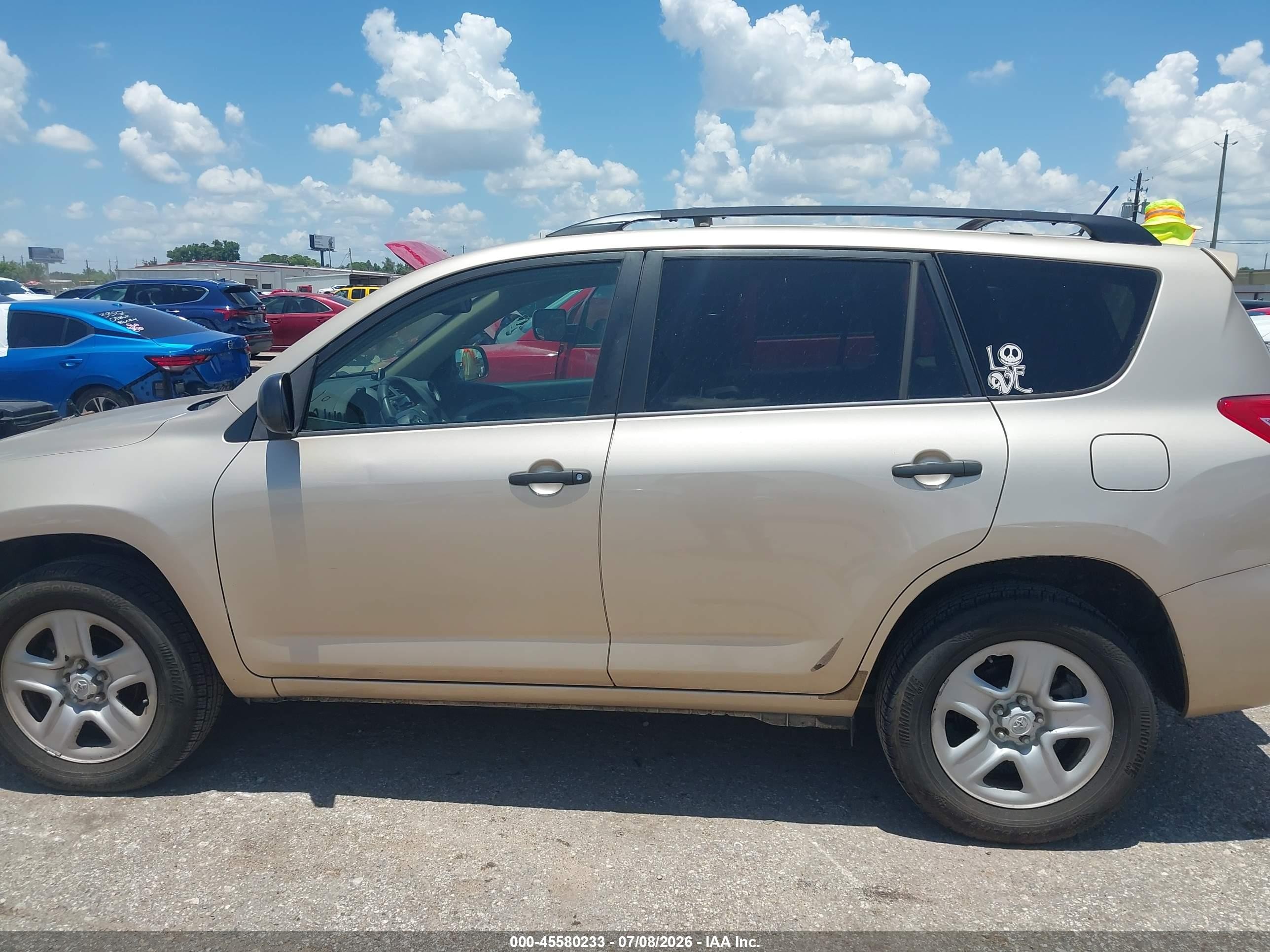 2011 Toyota Rav4   Gold vin: 2T3ZF4DV2BW092374