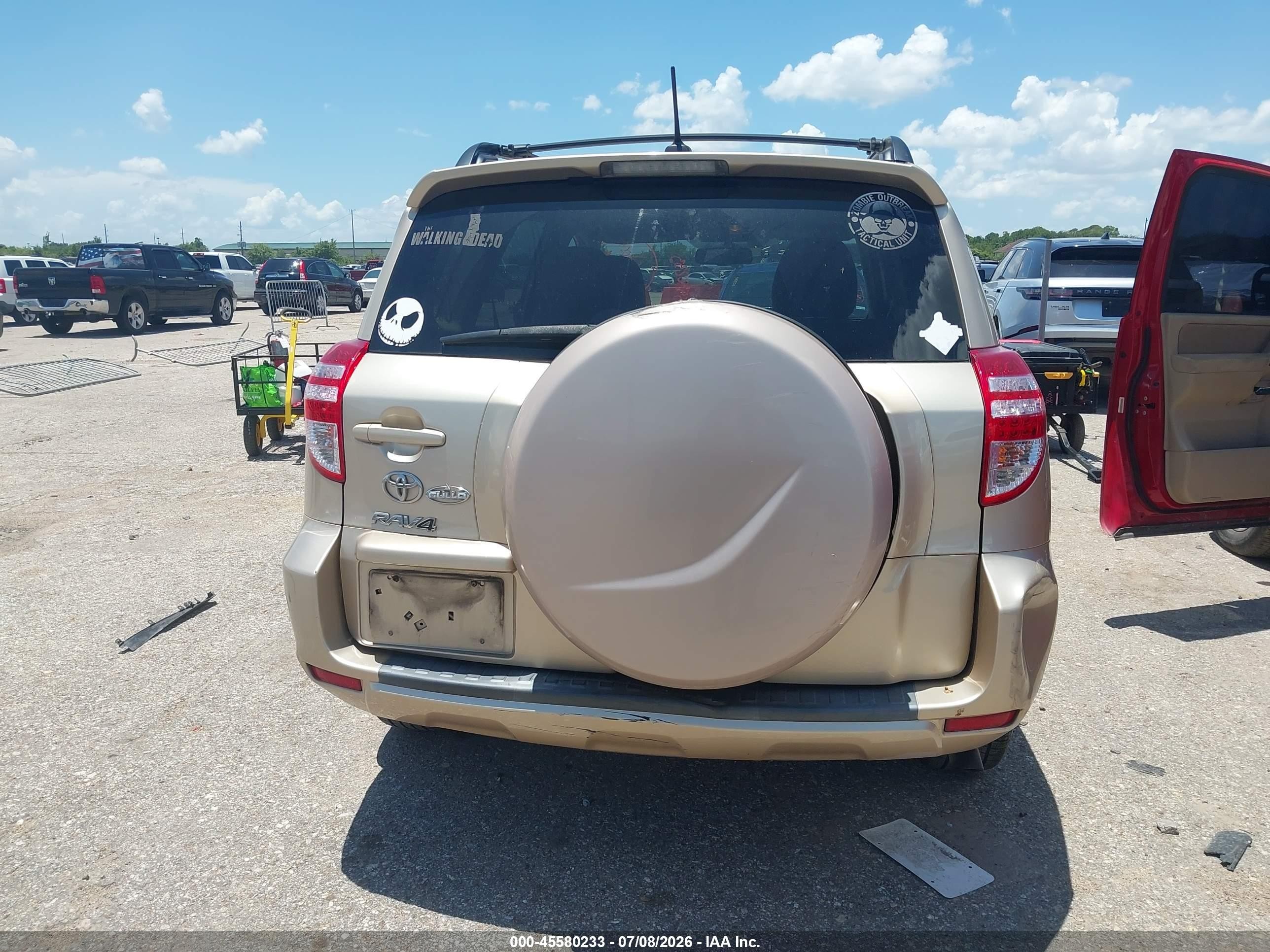 2011 Toyota Rav4   Gold vin: 2T3ZF4DV2BW092374