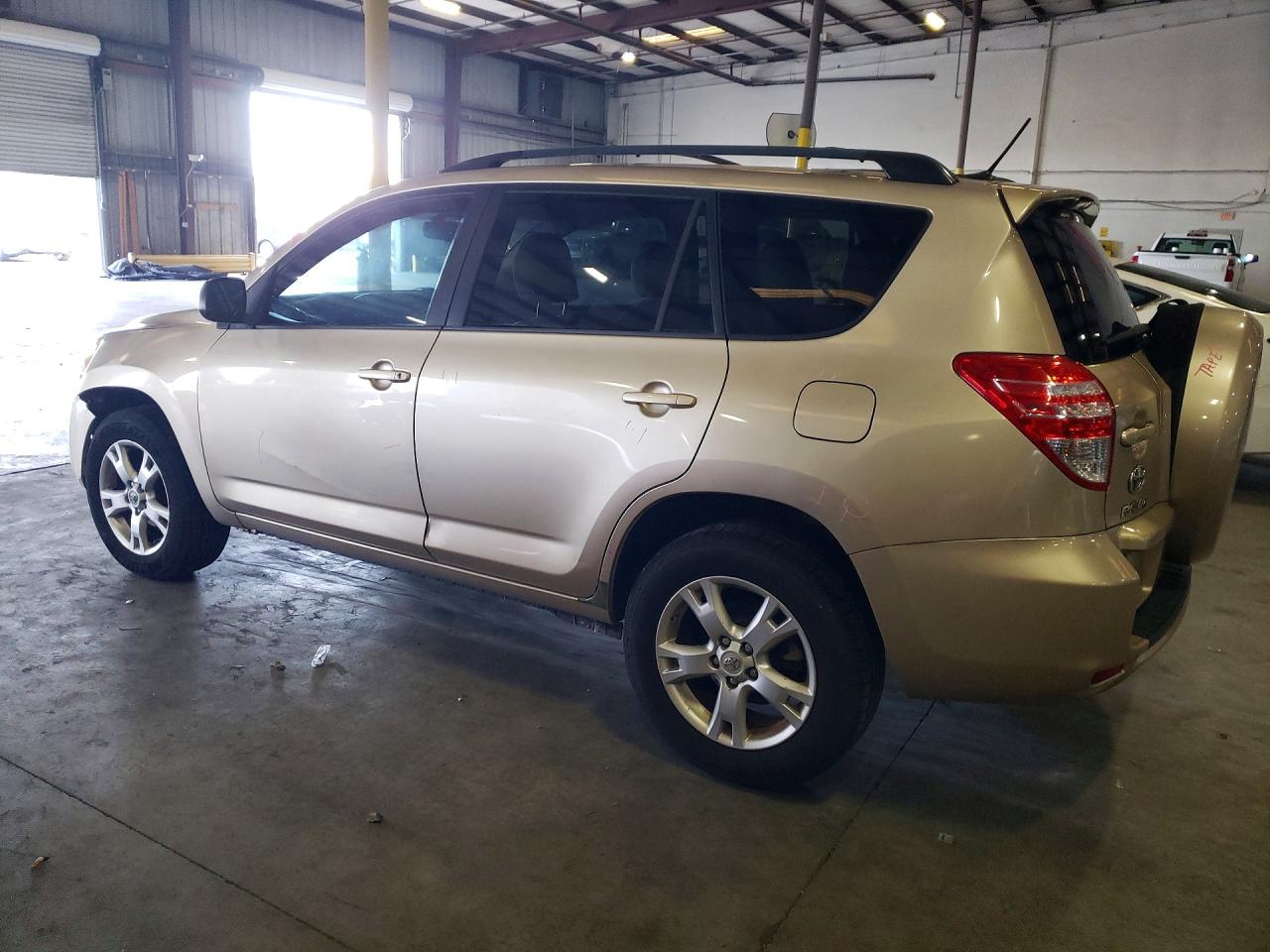 2011 Toyota Rav4 Base Gold vin: 2T3ZF4DV2BW096893
