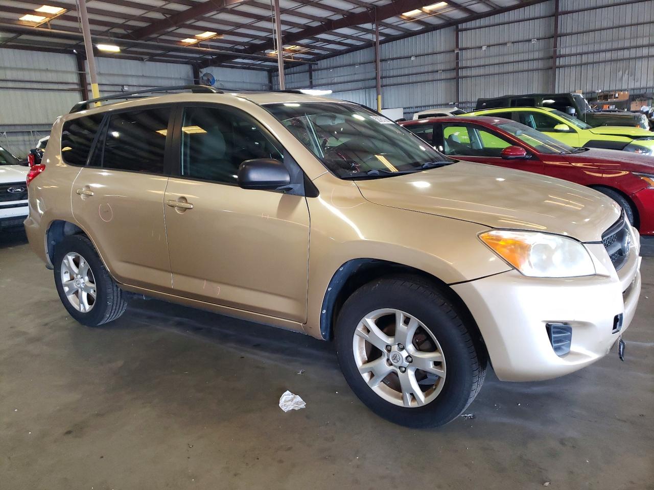 2011 Toyota Rav4 Base Gold vin: 2T3ZF4DV2BW096893