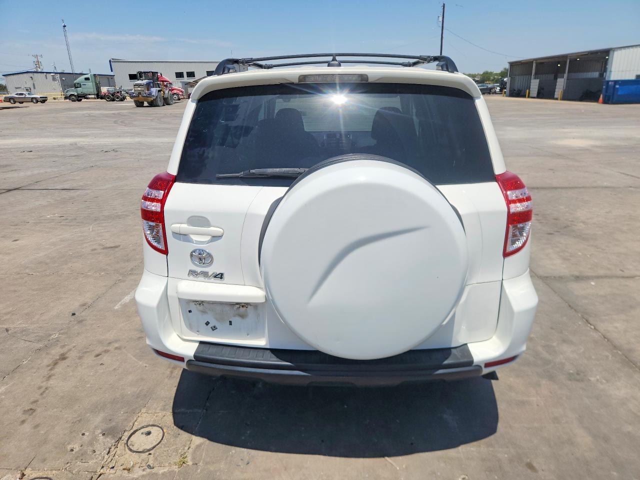 2012 Toyota Rav4 Base Белый vin: 2T3ZF4DV2CW111801
