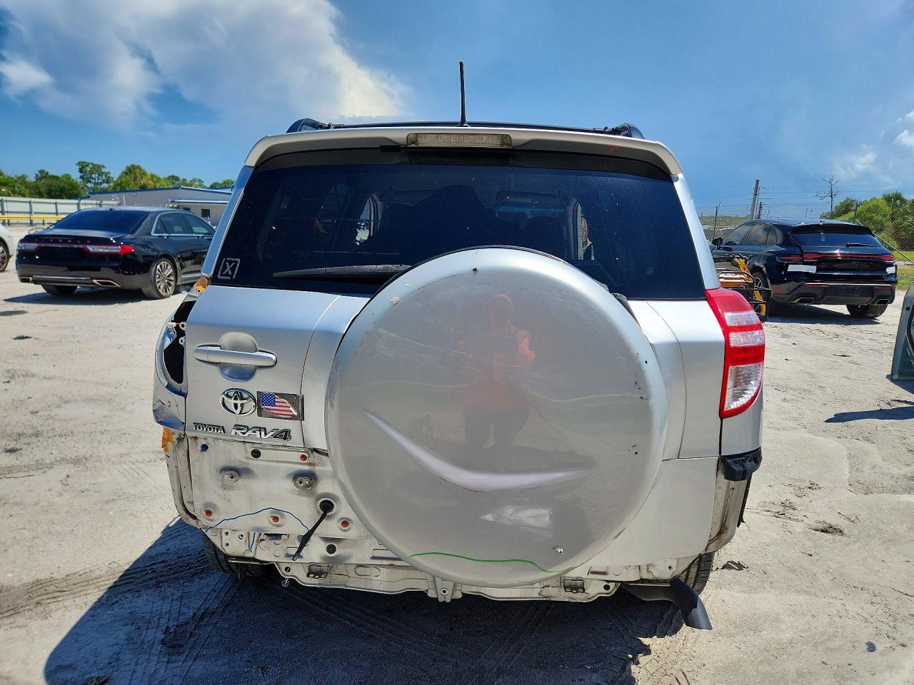 2010 Toyota Rav4 Base Gray vin: 2T3ZF4DV3AW046471