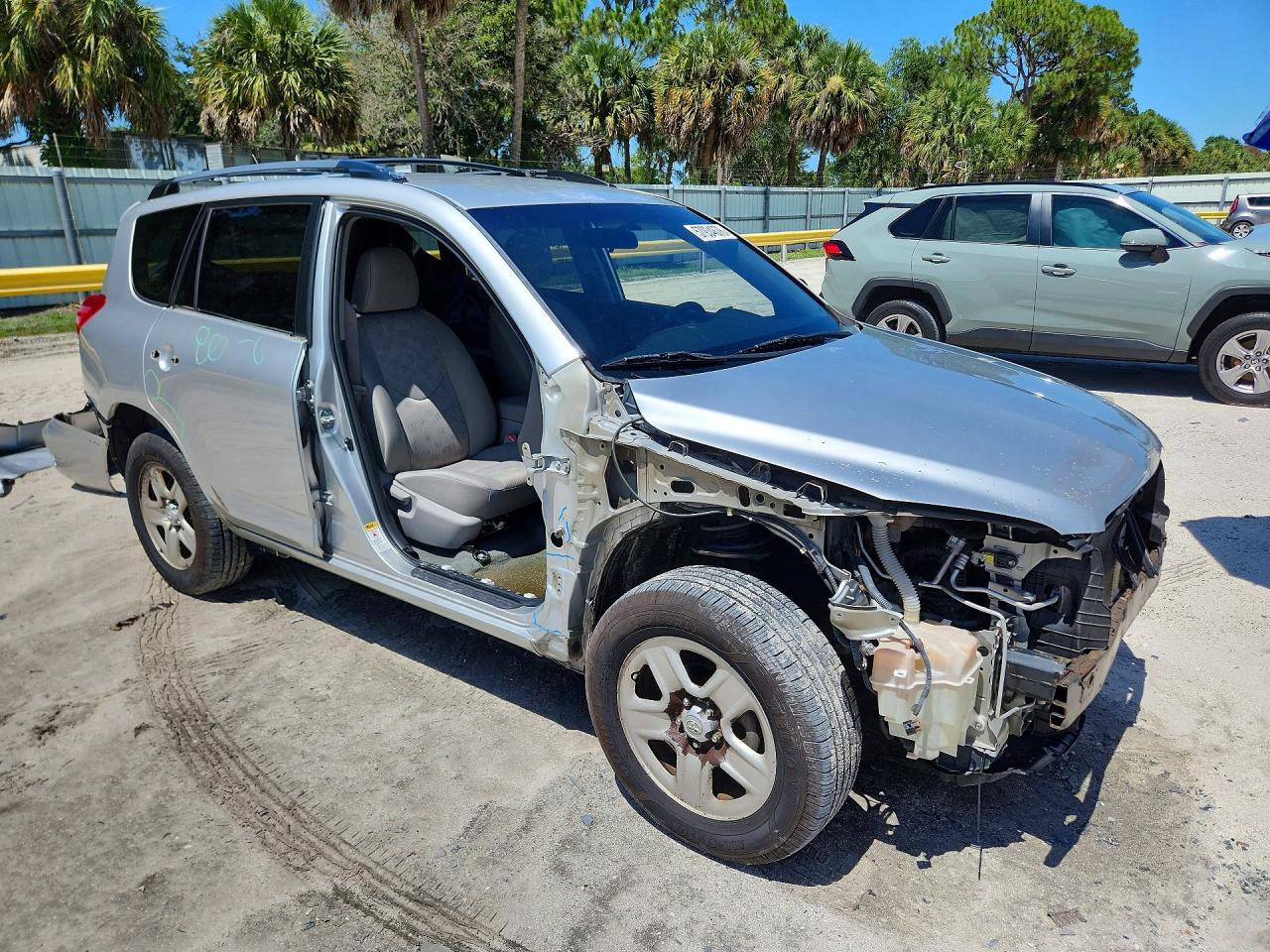 2010 Toyota Rav4 Base Gray vin: 2T3ZF4DV3AW046471