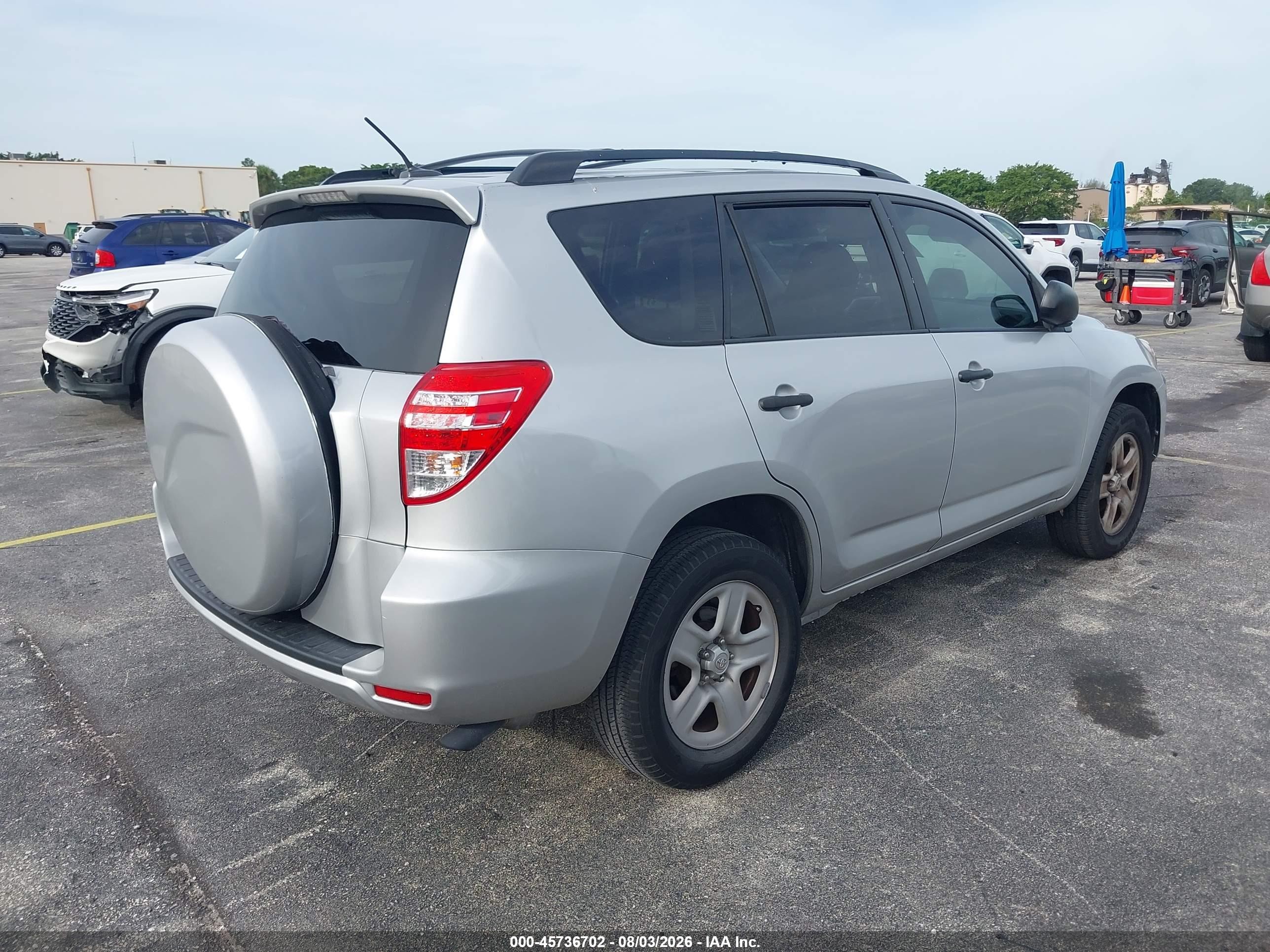 2011 Toyota Rav4   Silver vin: 2T3ZF4DV3BW064244