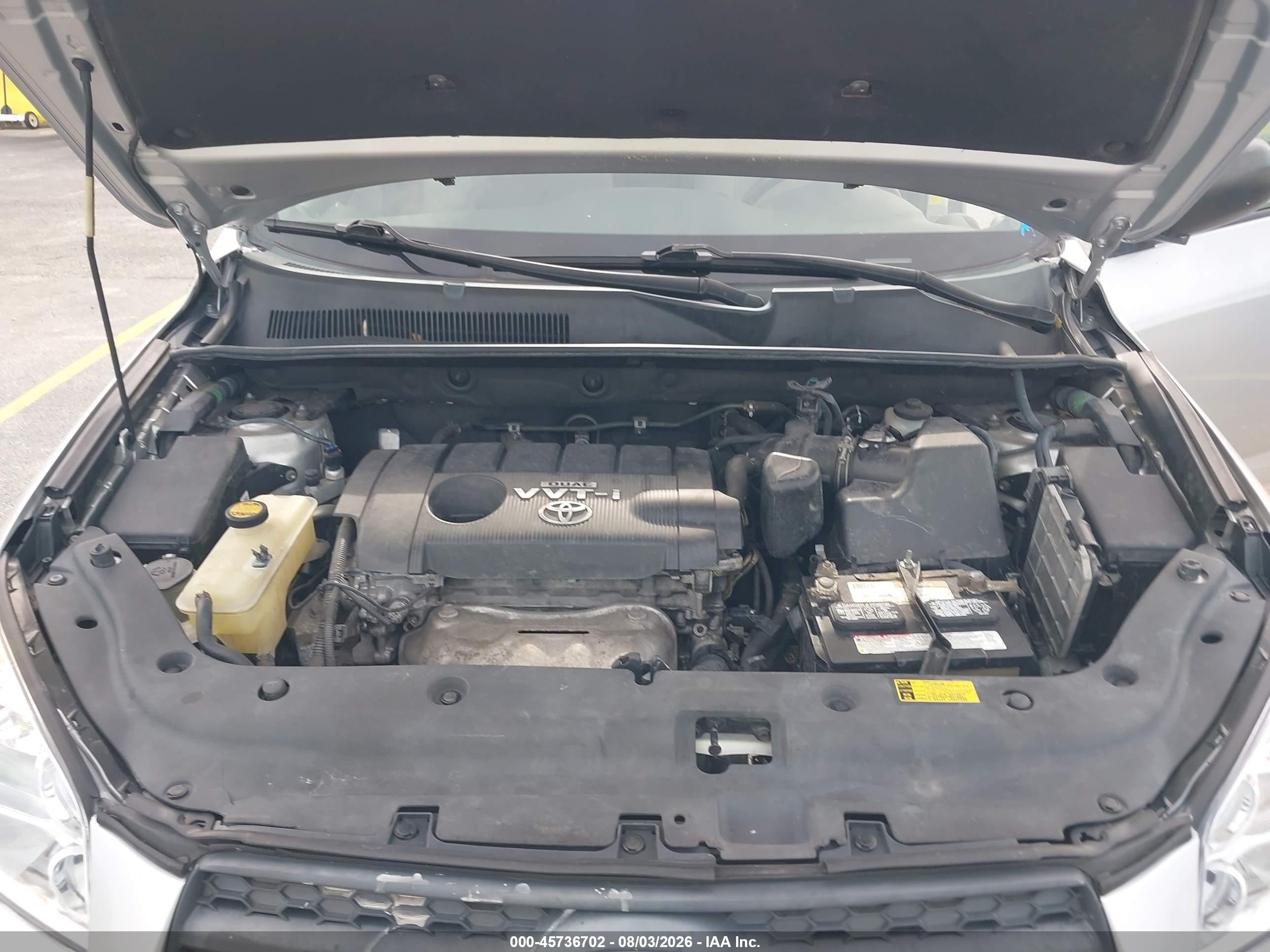2011 Toyota Rav4   Silver vin: 2T3ZF4DV3BW064244