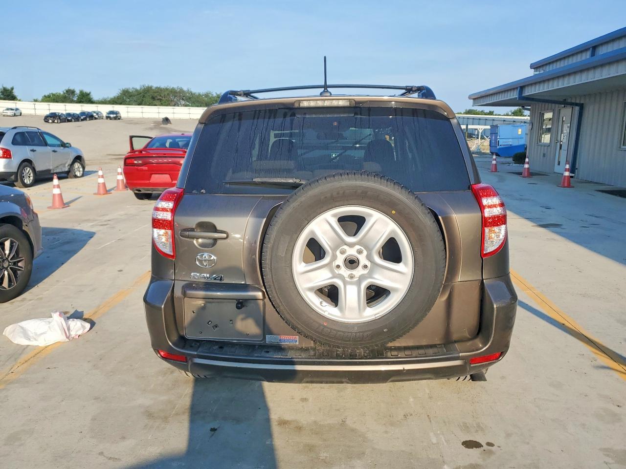 2011 Toyota Rav4 Base Silver vin: 2T3ZF4DV3BW066205