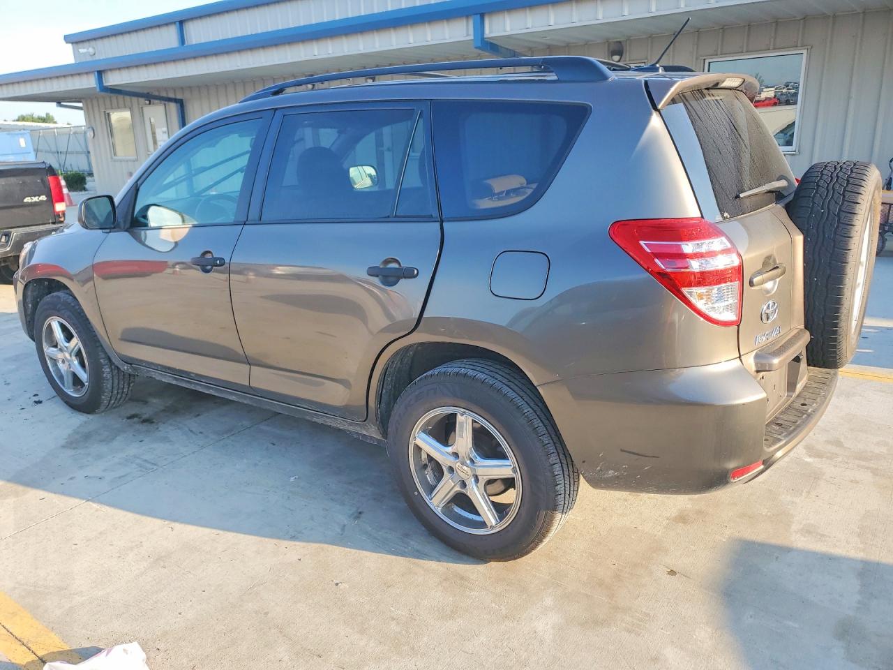 2011 Toyota Rav4 Base Silver vin: 2T3ZF4DV3BW066205