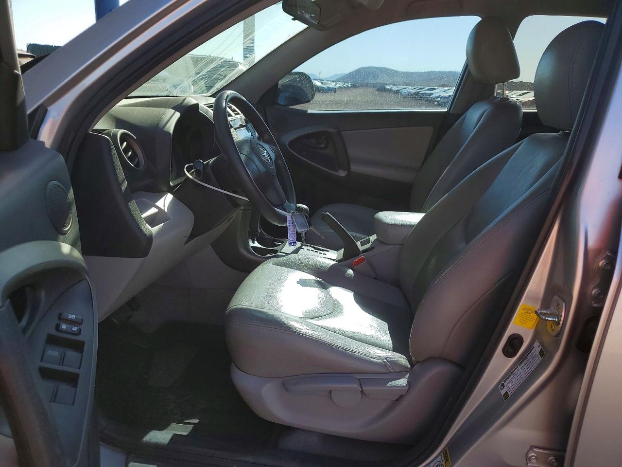 2011 Toyota Rav4 Base Silver vin: 2T3ZF4DV3BW079083