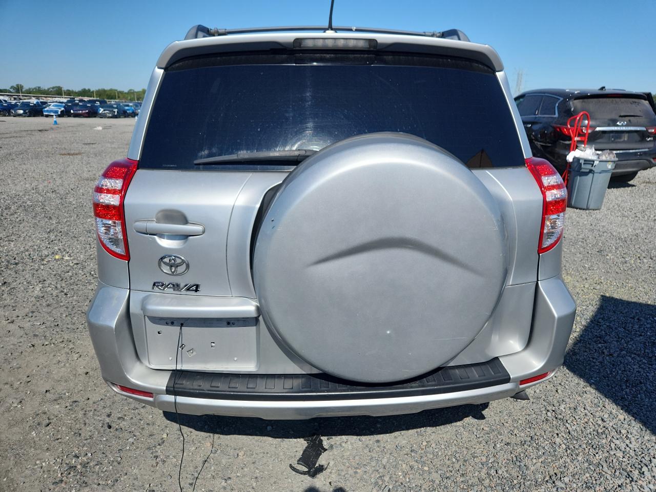 2011 Toyota Rav4 Base Silver vin: 2T3ZF4DV3BW091105