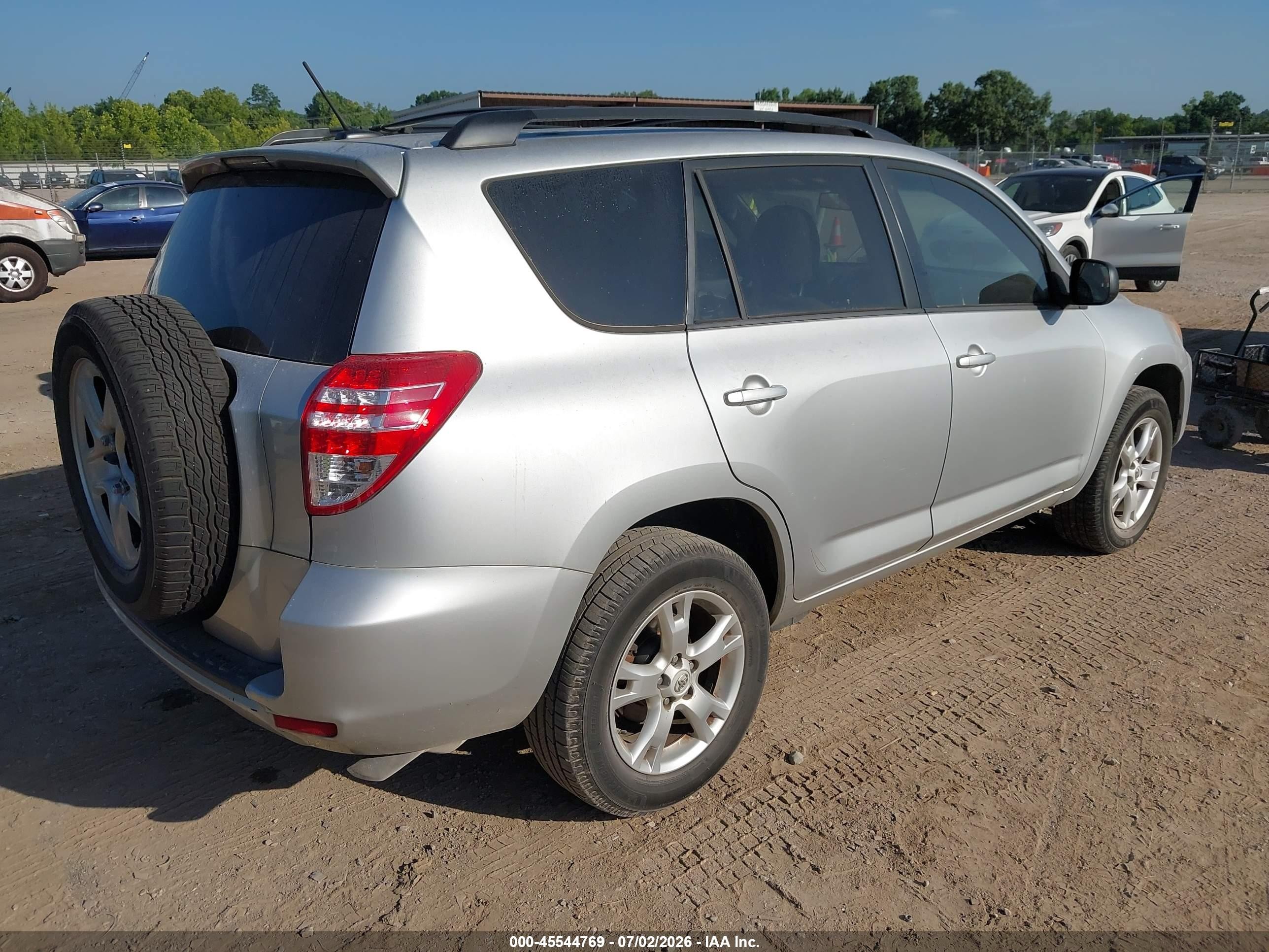 2011 Toyota Rav4   Silver vin: 2T3ZF4DV3BW100658