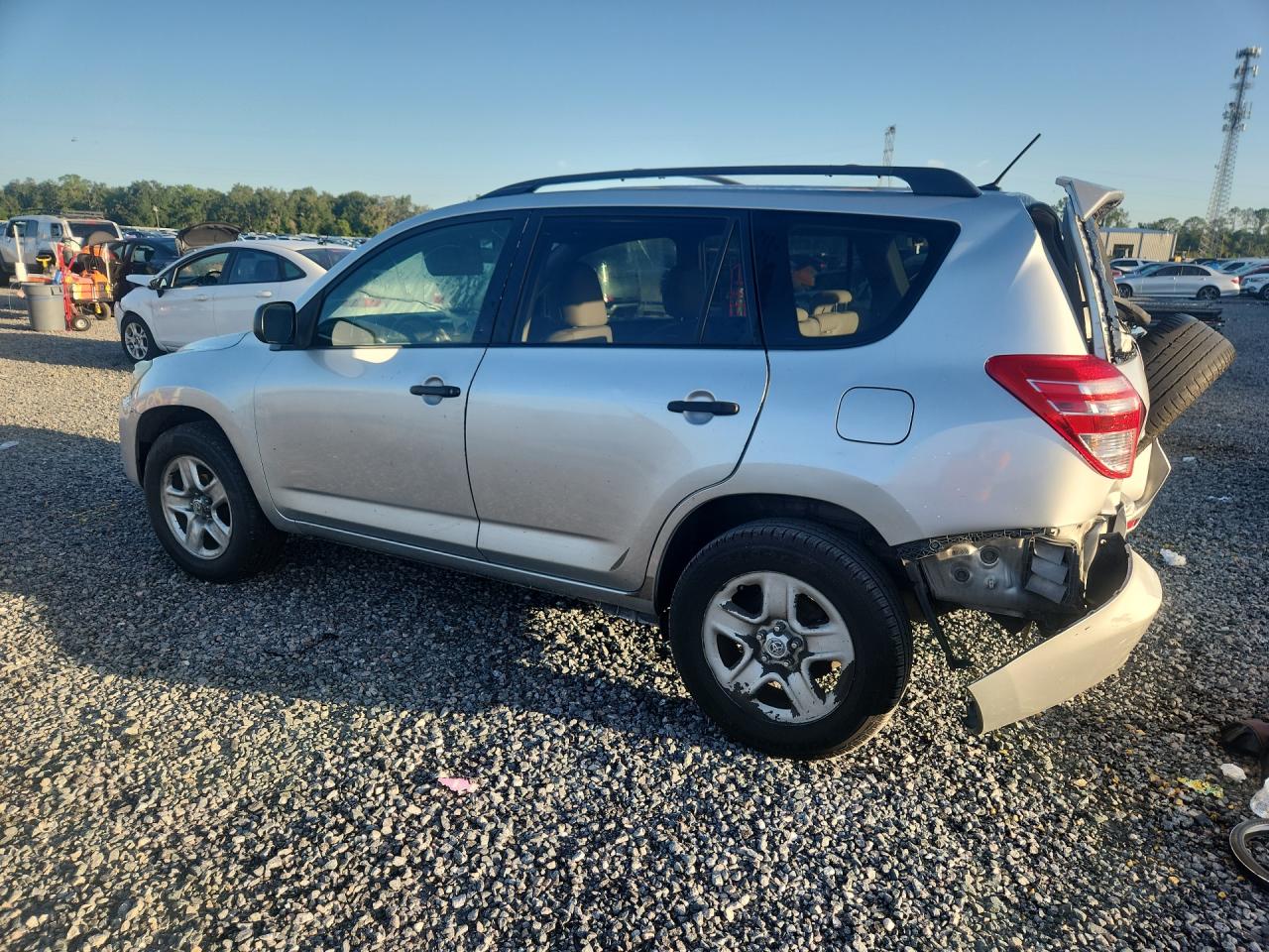 2011 Toyota Rav4 Base Silver vin: 2T3ZF4DV3BW105066