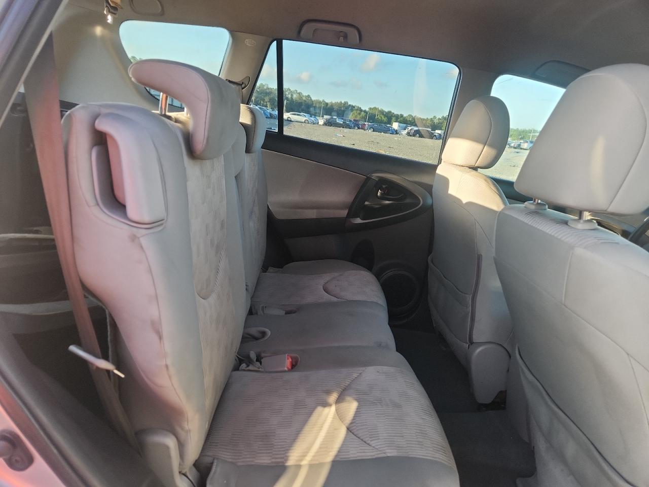 2011 Toyota Rav4 Base Silver vin: 2T3ZF4DV3BW105066