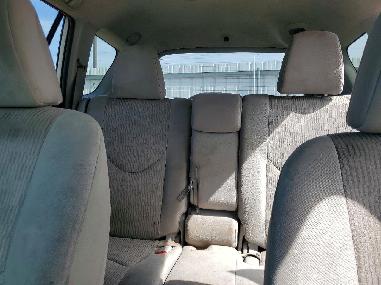 2012 Toyota Rav4 Base White vin: 2T3ZF4DV3CW107286
