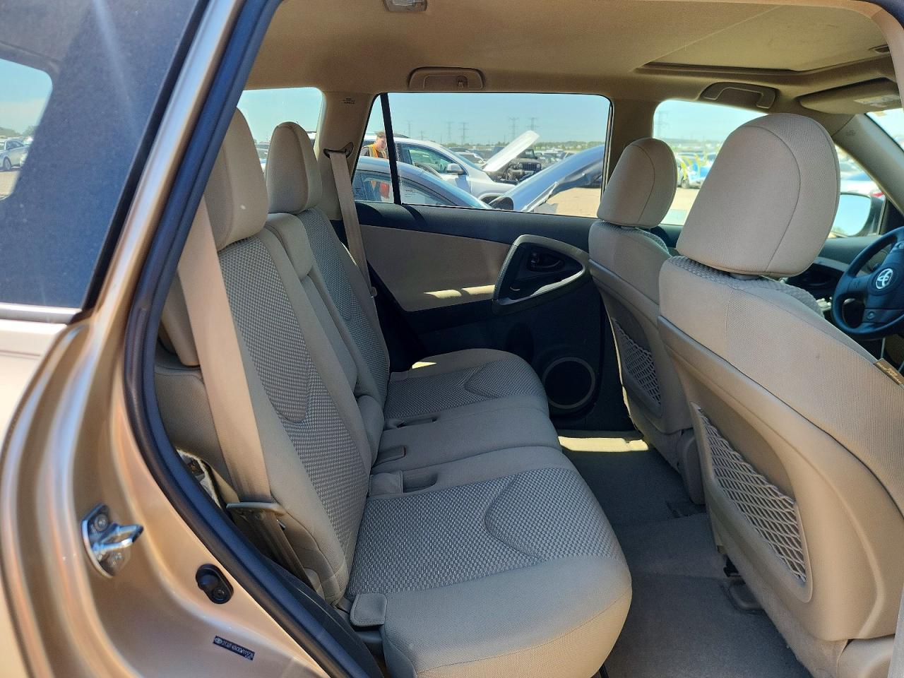 2012 Toyota Rav4 Base Tan vin: 2T3ZF4DV3CW111726