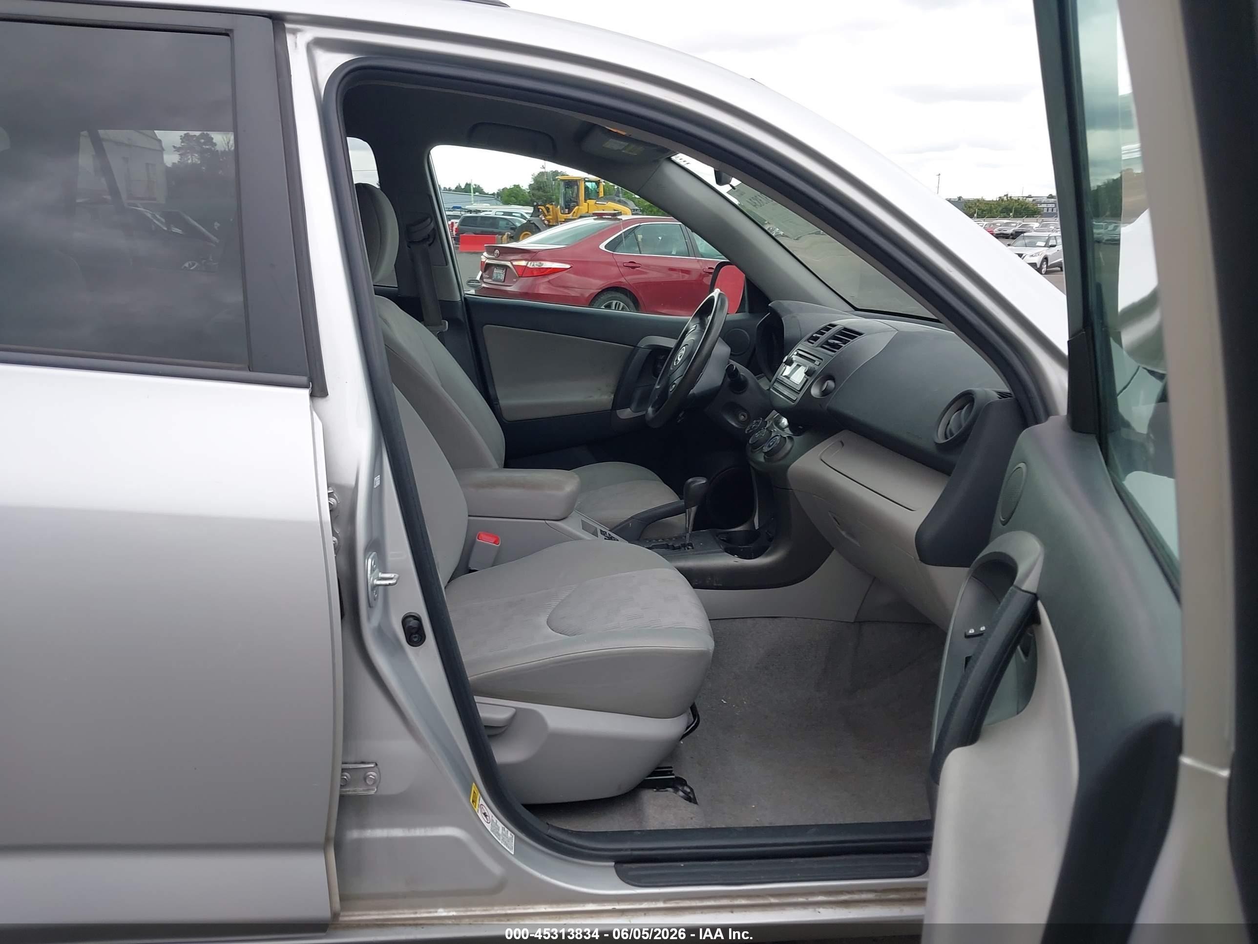 2012 Toyota Rav4   Silver vin: 2T3ZF4DV3CW128204