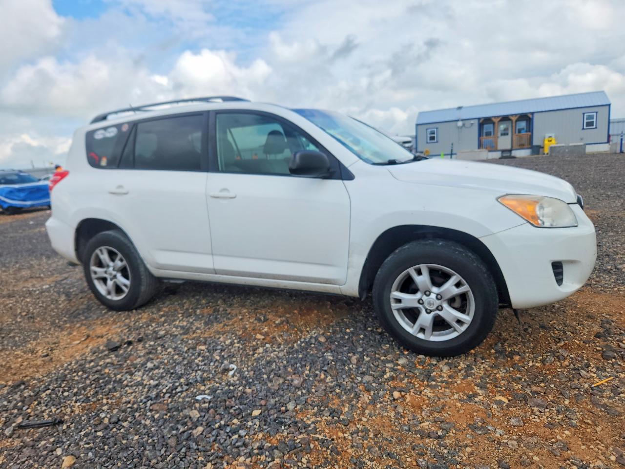 2012 Toyota Rav4 Base White vin: 2T3ZF4DV3CW151062