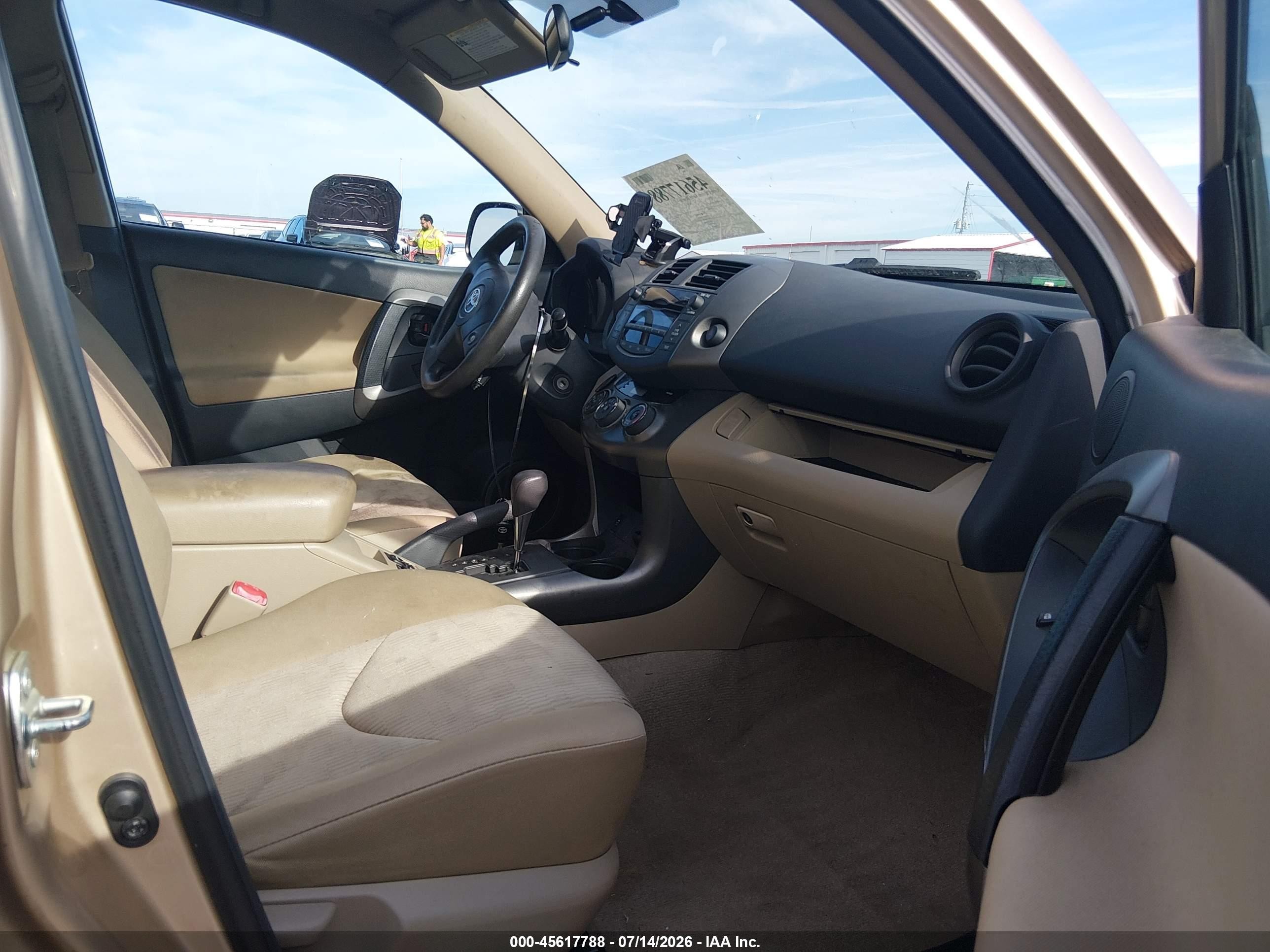 2010 Toyota Rav4 Tan vin: 2T3ZF4DV4AW019425