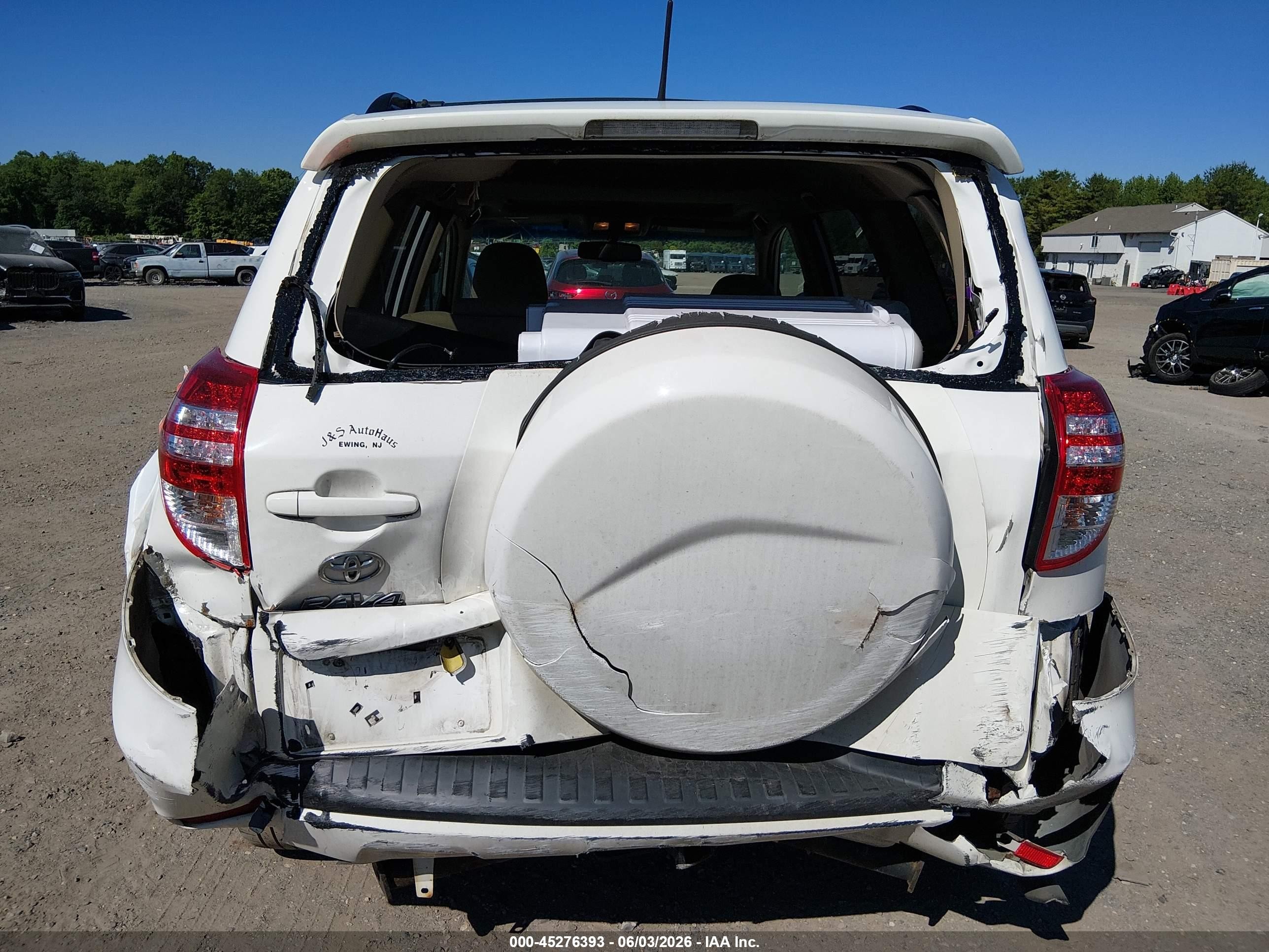 2011 Toyota Rav4   White vin: 2T3ZF4DV4BW058128