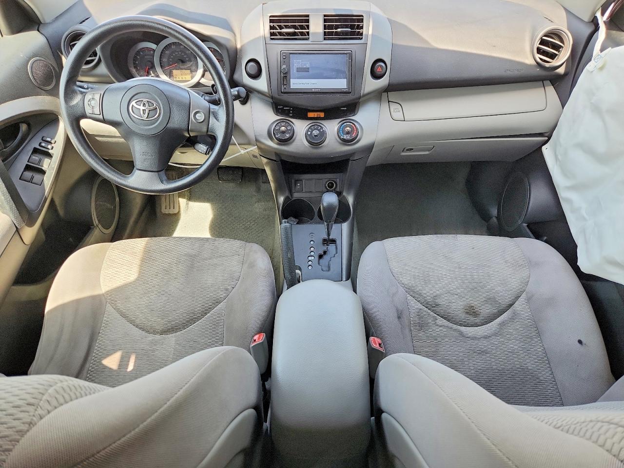 2011 Toyota Rav4 Base Silver vin: 2T3ZF4DV4BW058842