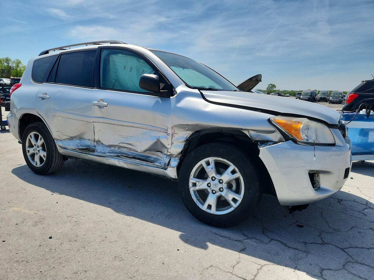 2011 Toyota Rav4 Base Silver vin: 2T3ZF4DV4BW058842