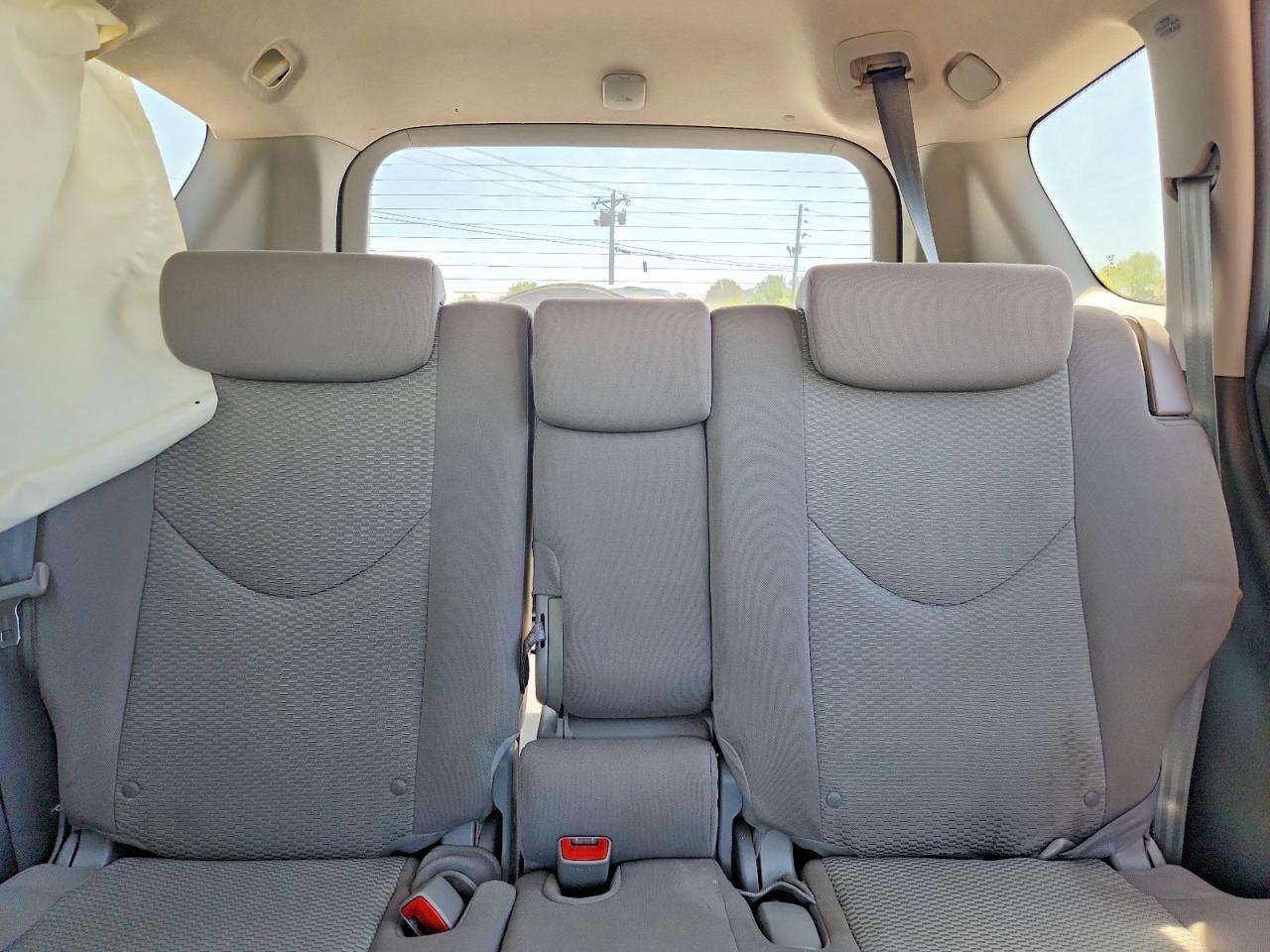 2011 Toyota Rav4 Base Silver vin: 2T3ZF4DV4BW058842