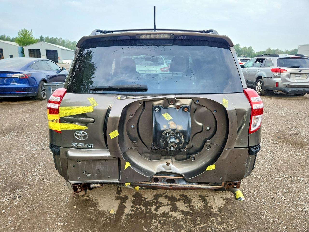 2011 Toyota Rav4 Base Коричневый vin: 2T3ZF4DV4BW060168