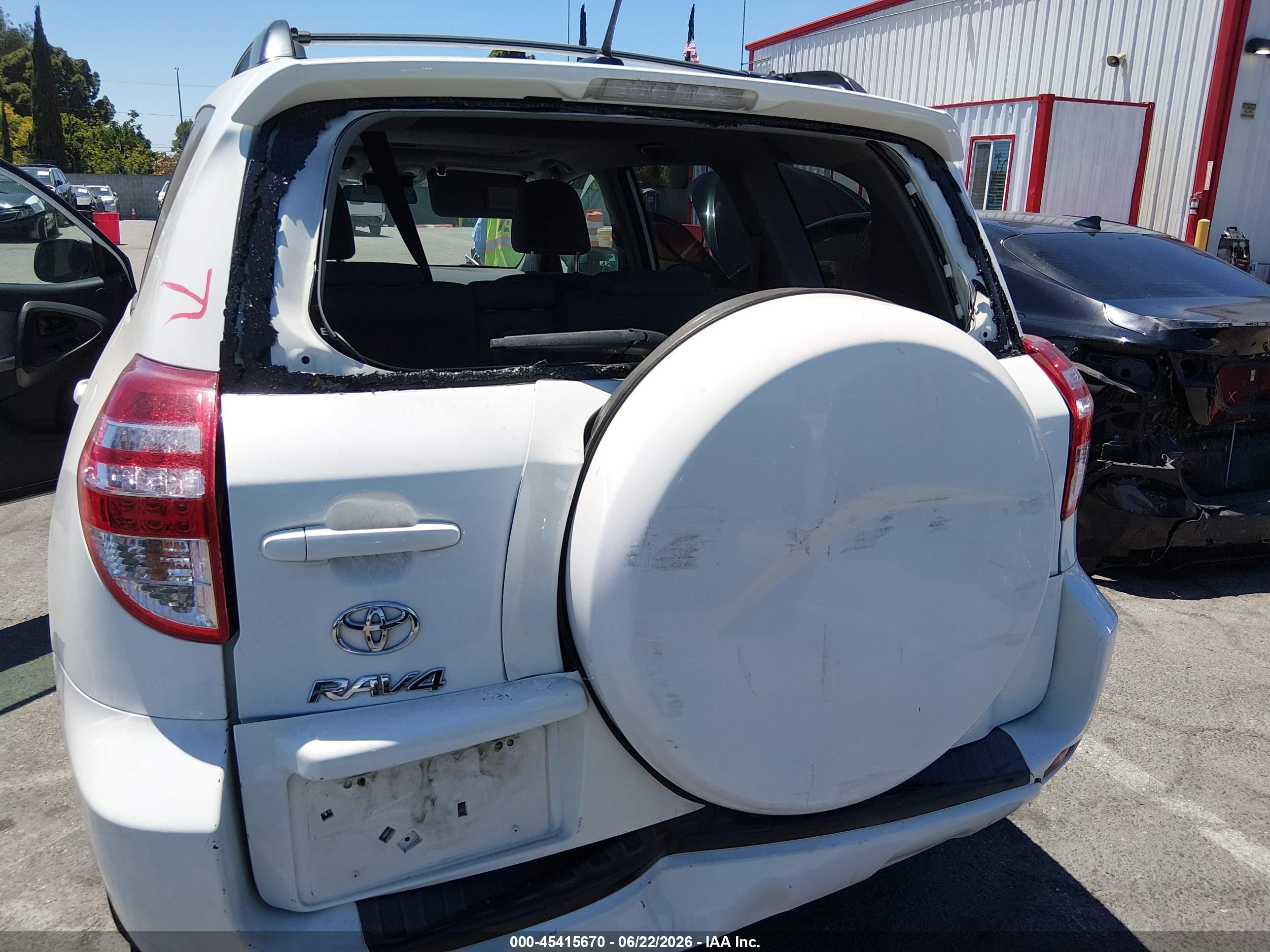 2011 Toyota Rav4   White vin: 2T3ZF4DV4BW060767