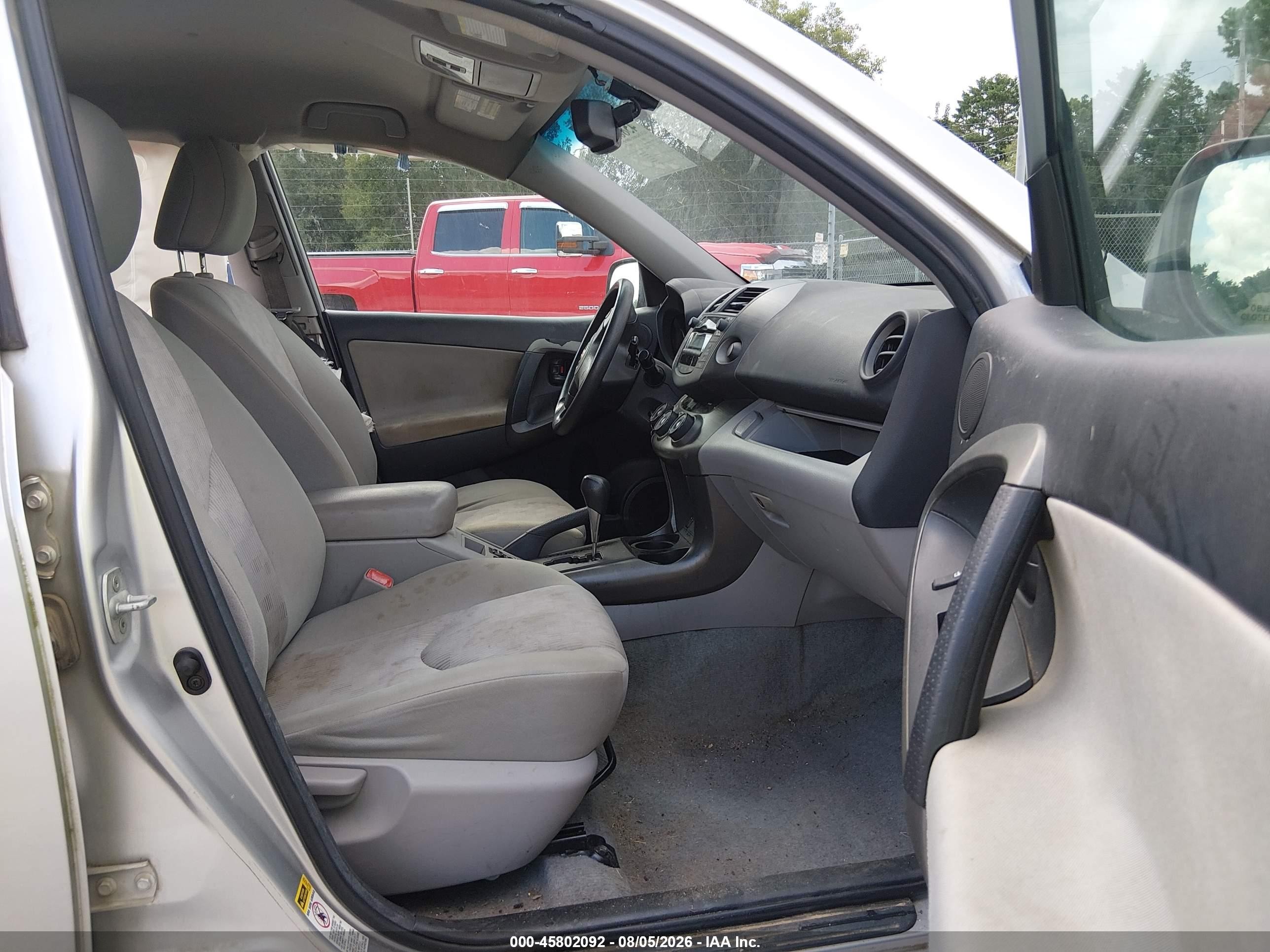 2011 Toyota Rav4   Silver vin: 2T3ZF4DV4BW080985