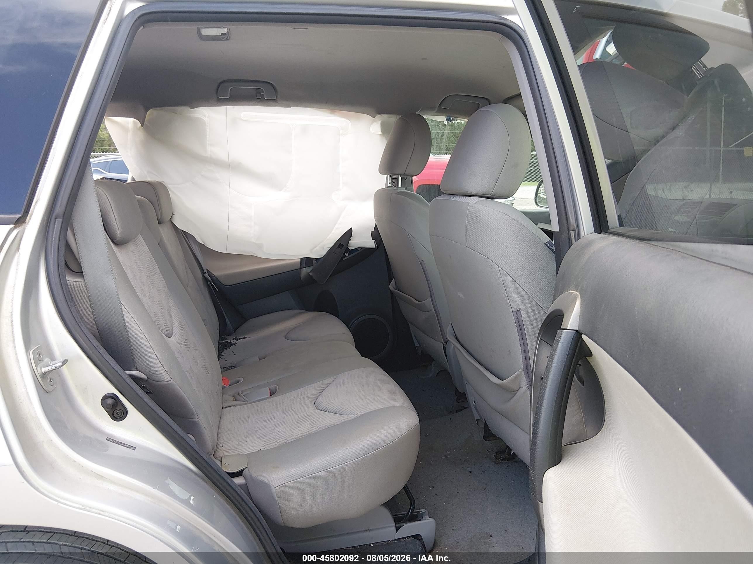 2011 Toyota Rav4   Silver vin: 2T3ZF4DV4BW080985