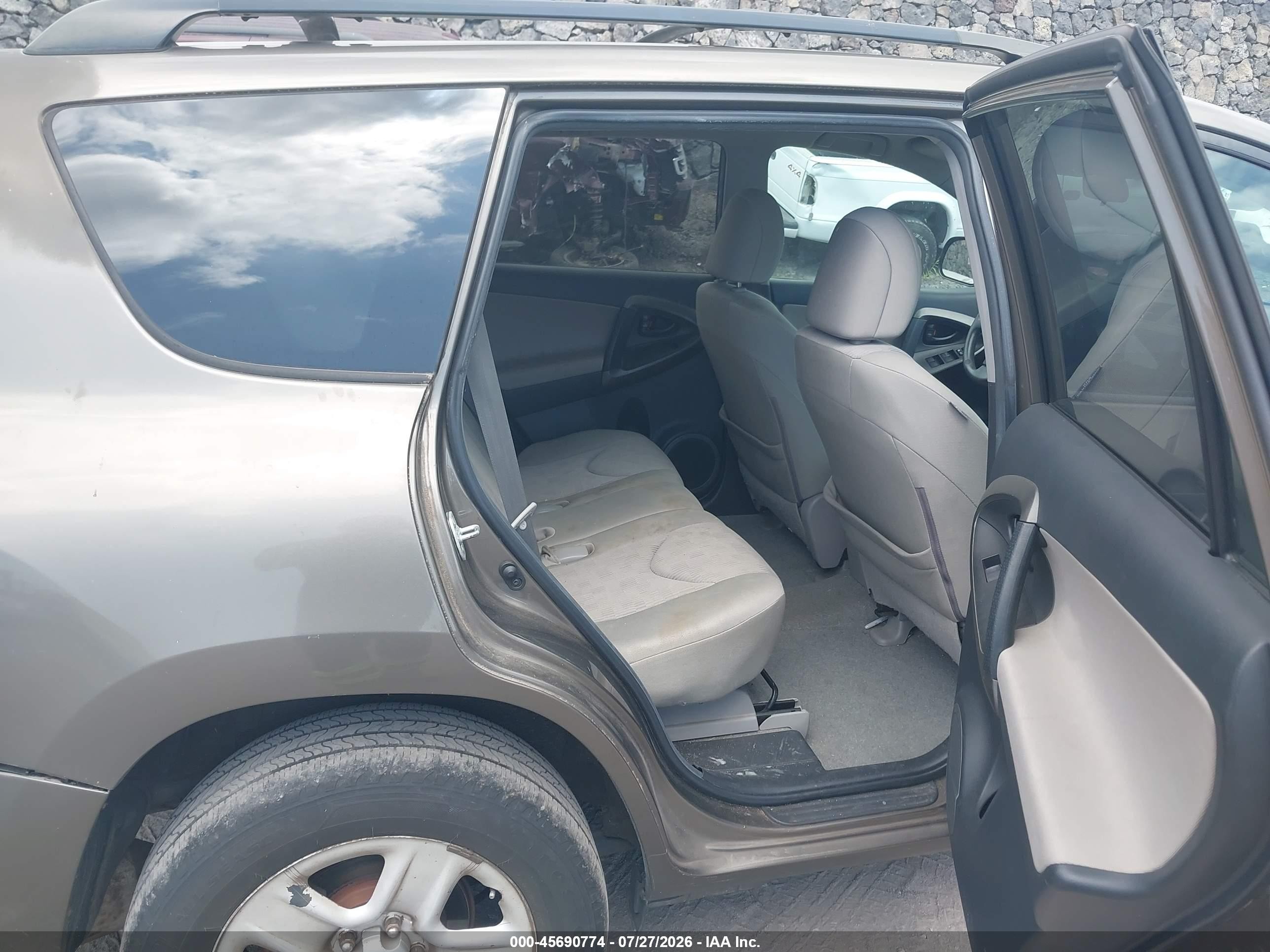 2011 Toyota Rav4   Brown vin: 2T3ZF4DV4BW093963