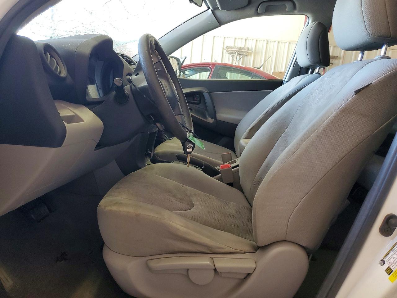 2012 Toyota Rav4 Base White vin: 2T3ZF4DV4CW118751