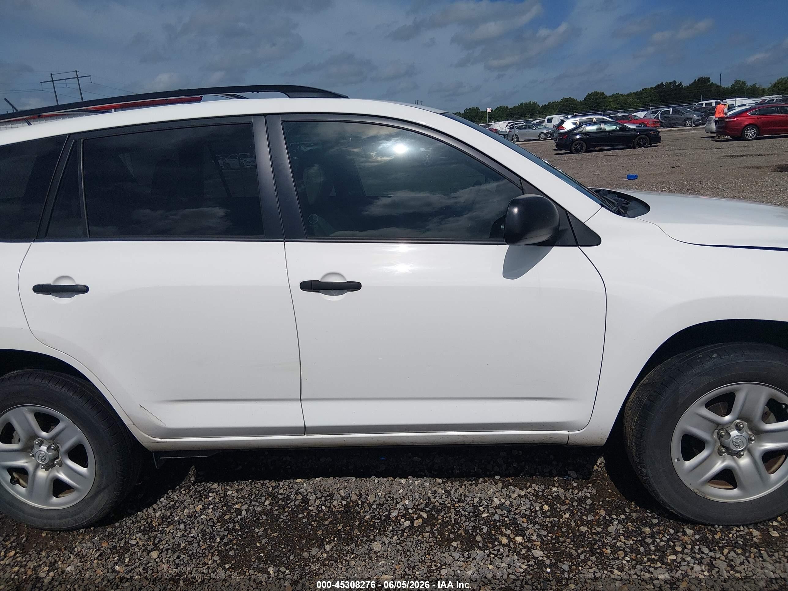 2012 Toyota Rav4   White vin: 2T3ZF4DV4CW123724