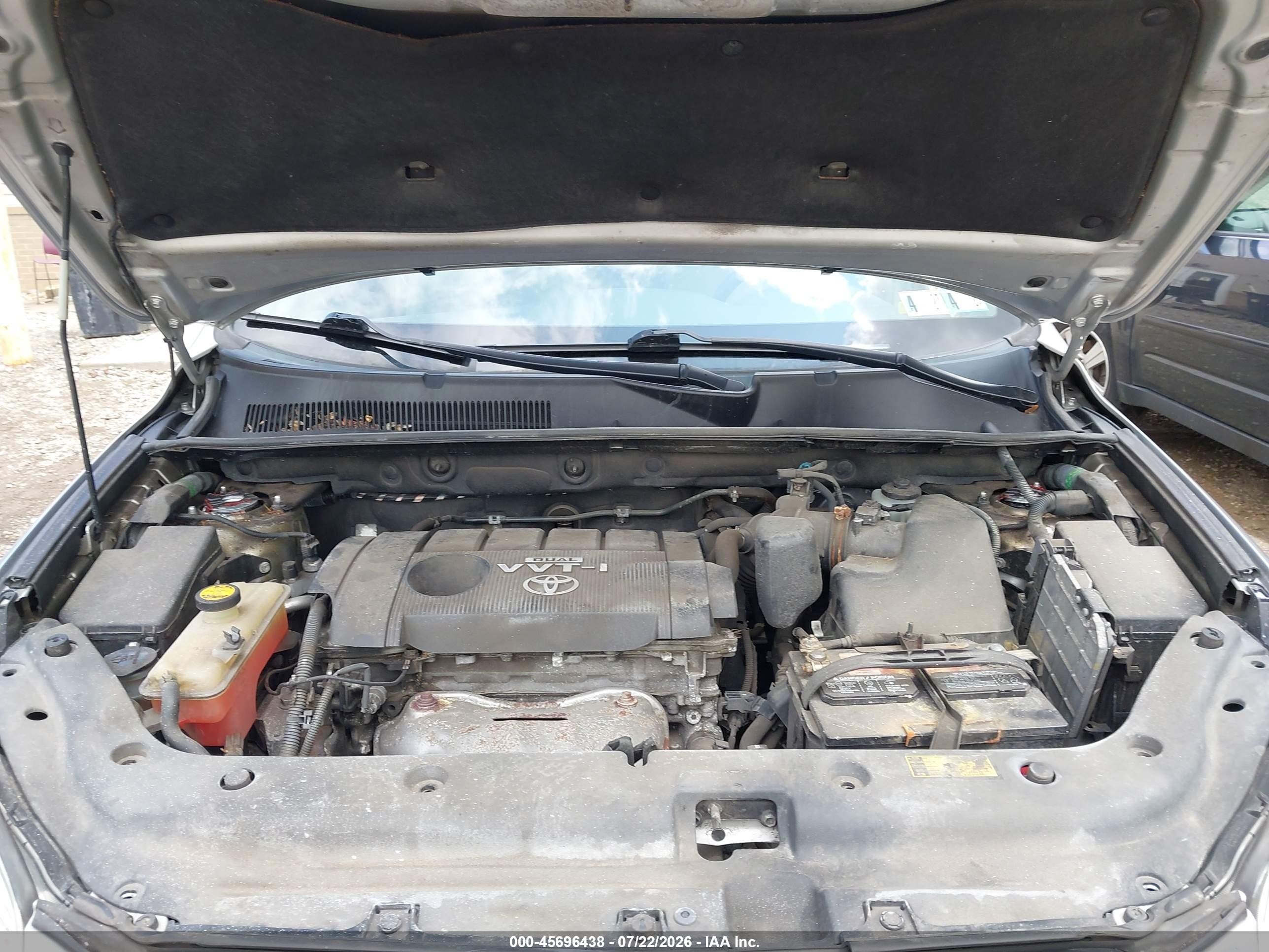 2010 Toyota Rav4   Silver vin: 2T3ZF4DV5AW034046