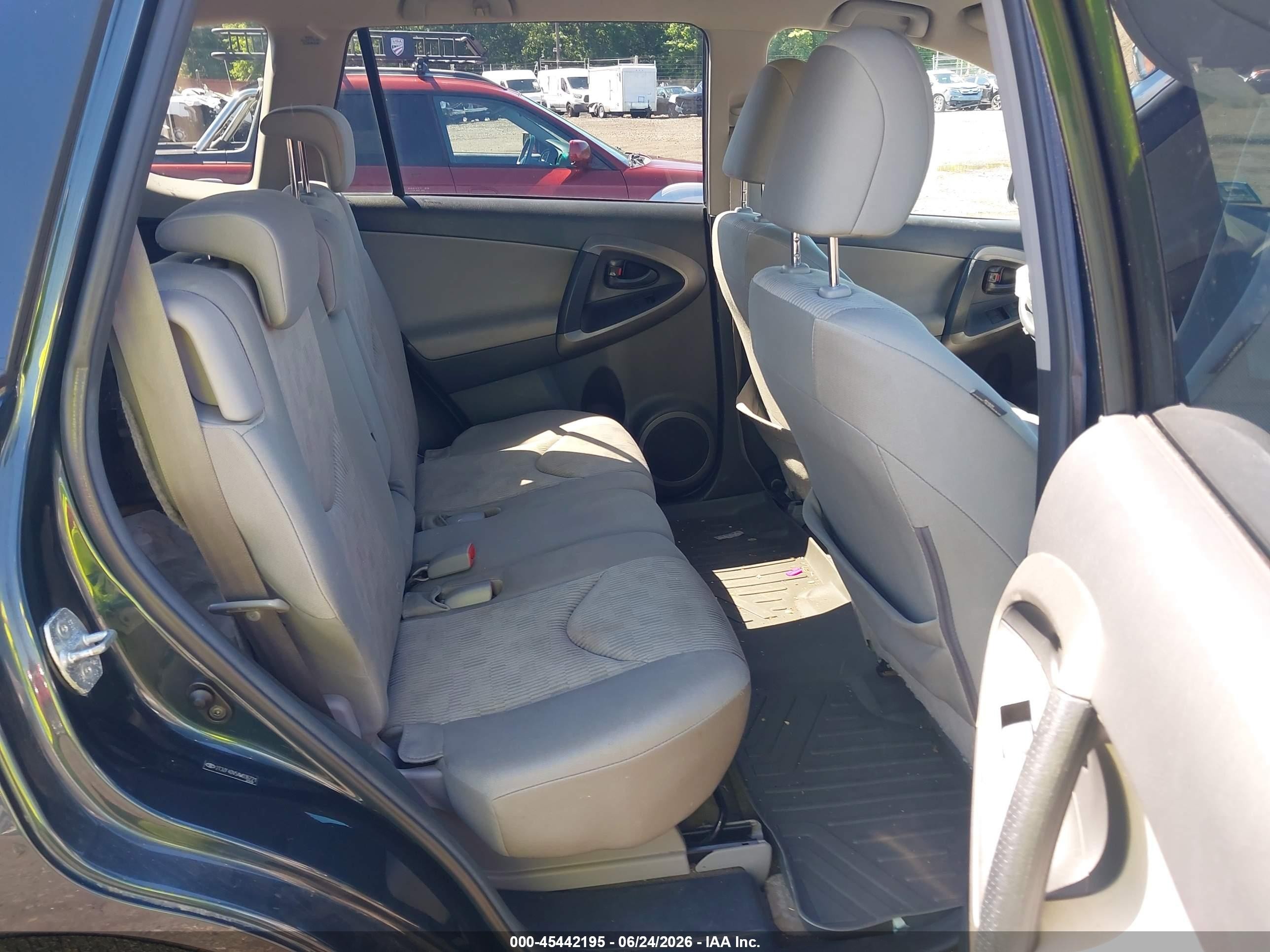2010 Toyota Rav4   Gray vin: 2T3ZF4DV5AW036721