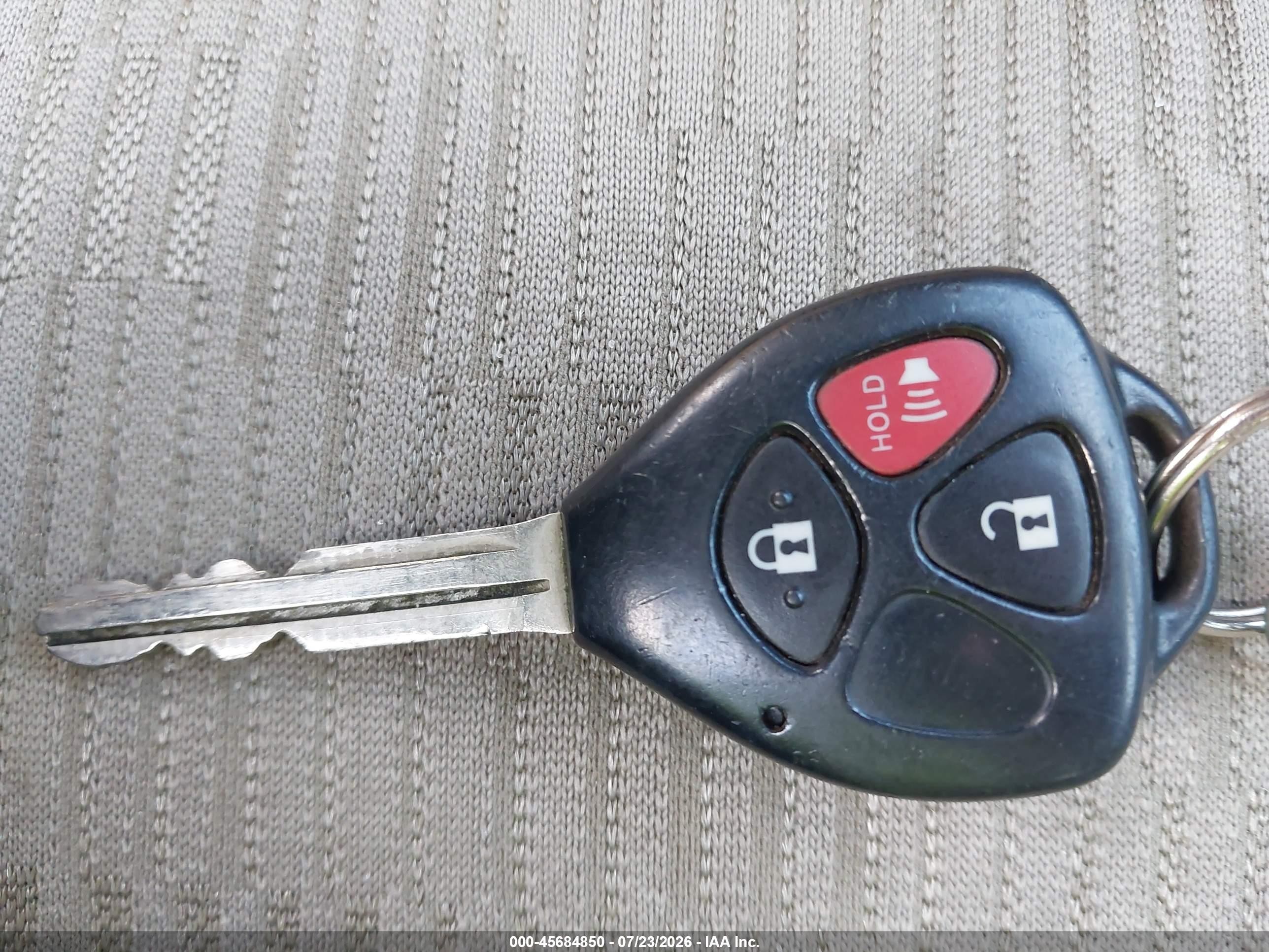 2011 Toyota Rav4   Gold vin: 2T3ZF4DV5BW053763