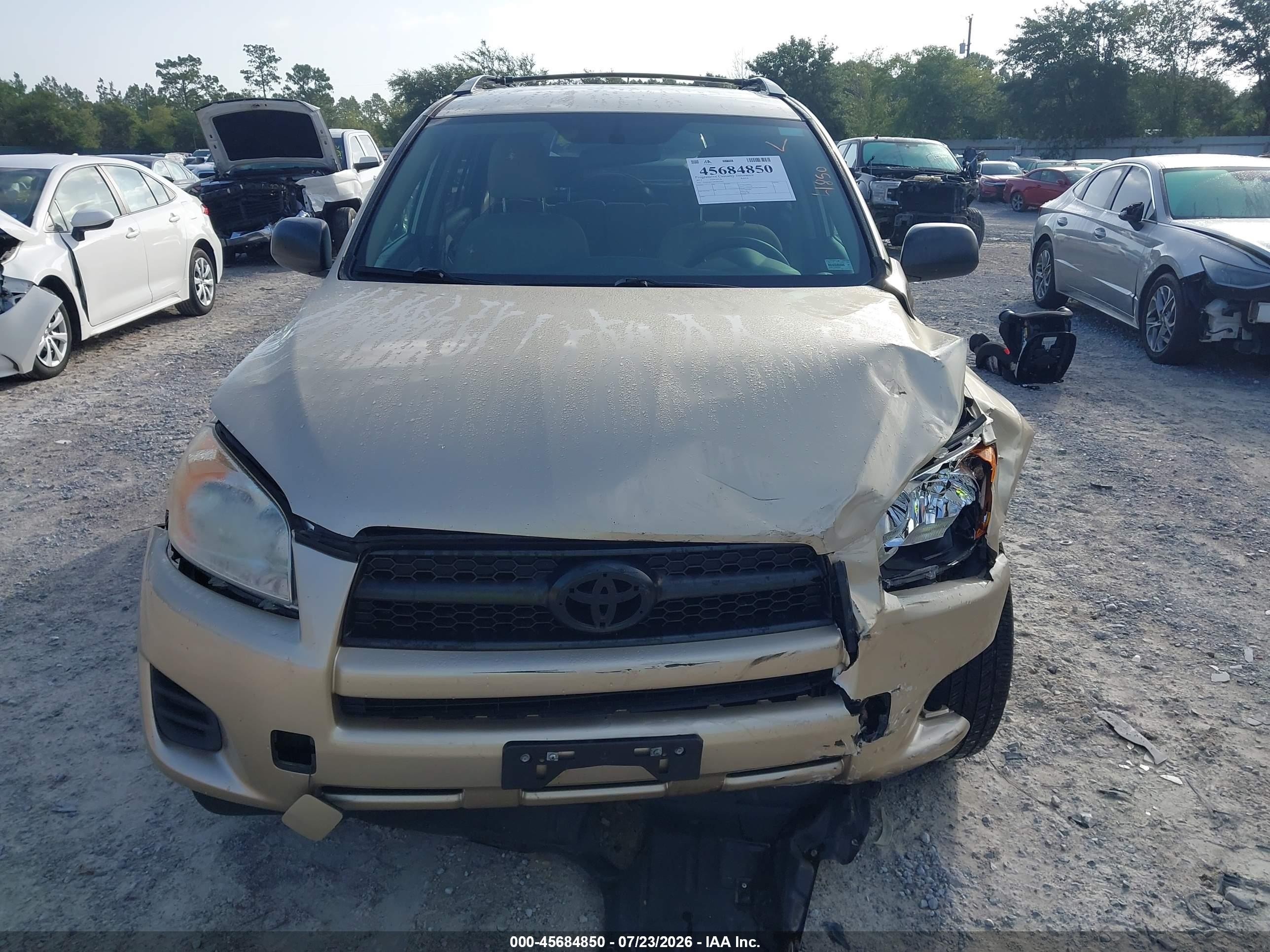 2011 Toyota Rav4   Gold vin: 2T3ZF4DV5BW053763