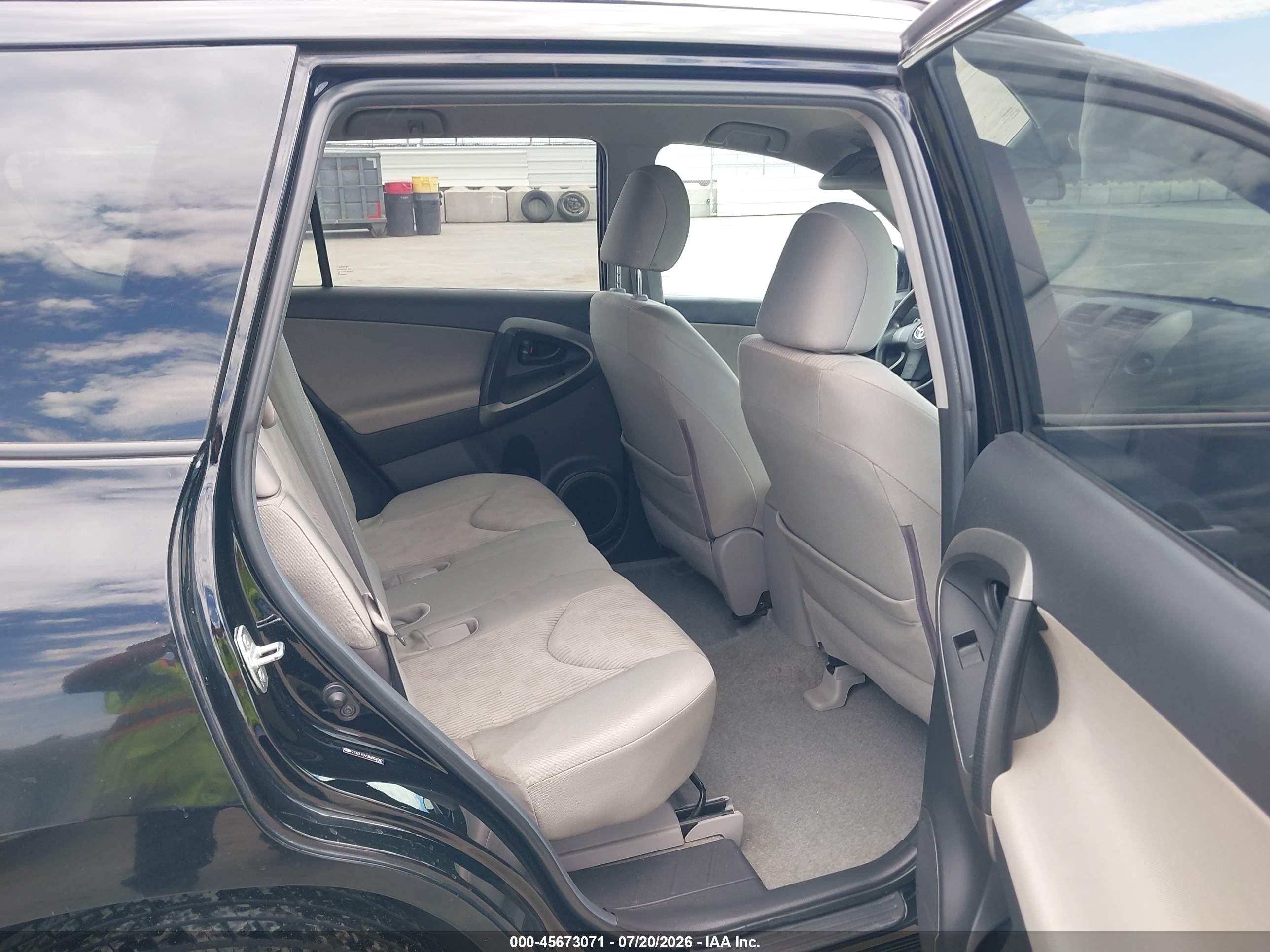 2011 Toyota Rav4   Black vin: 2T3ZF4DV5BW054587