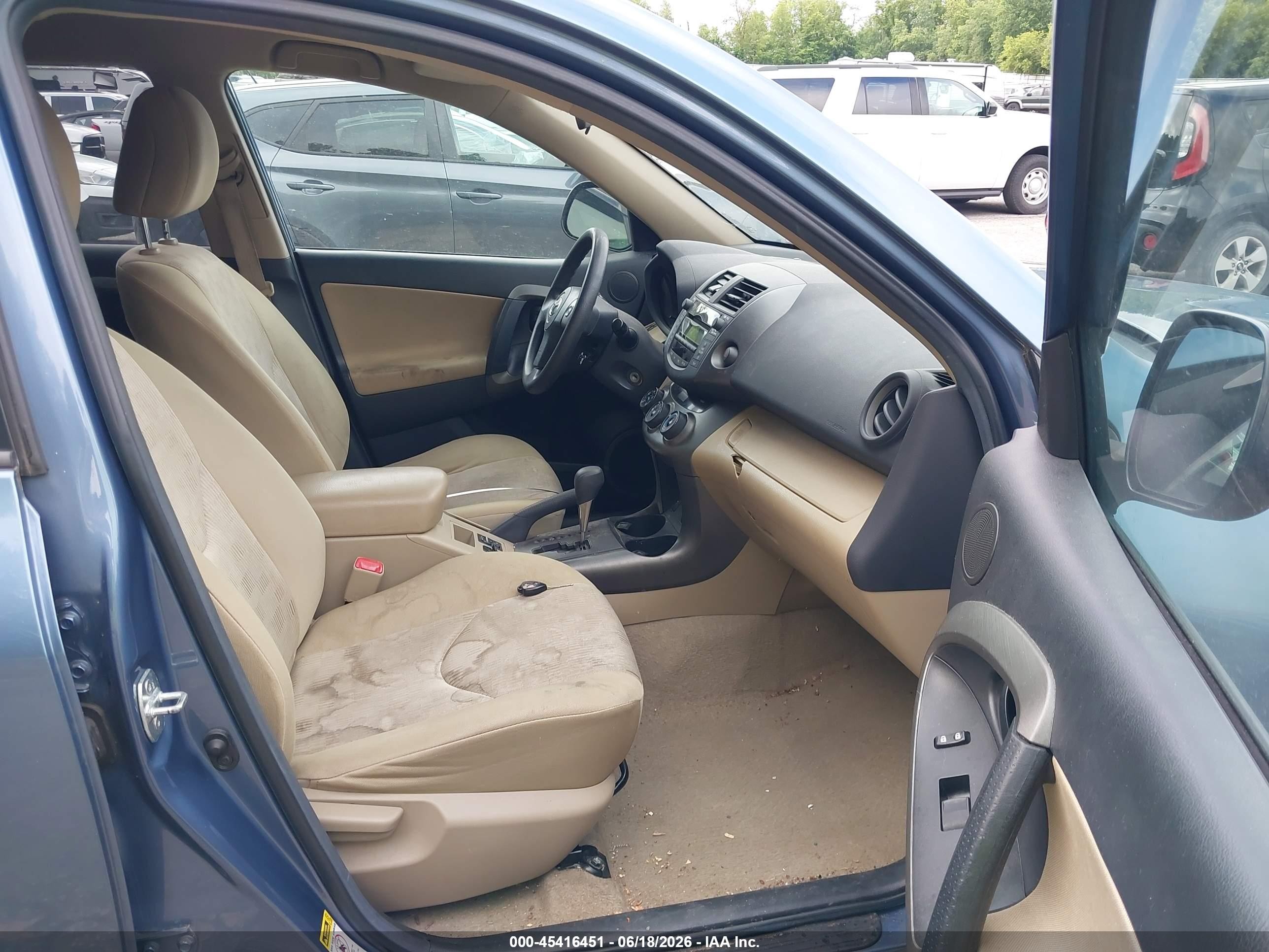 2011 Toyota Rav4   Синий vin: 2T3ZF4DV5BW087573