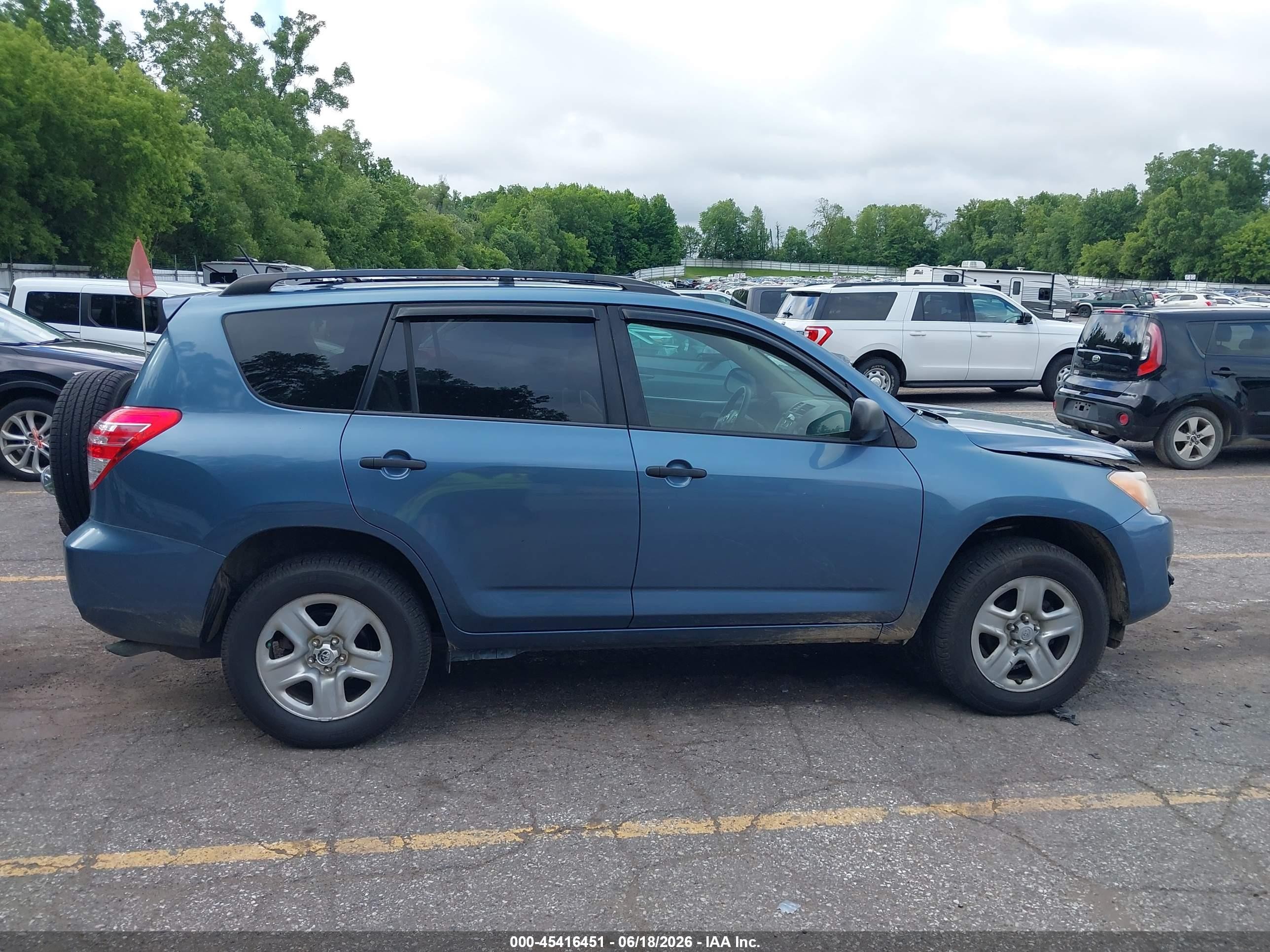 2011 Toyota Rav4   Синий vin: 2T3ZF4DV5BW087573