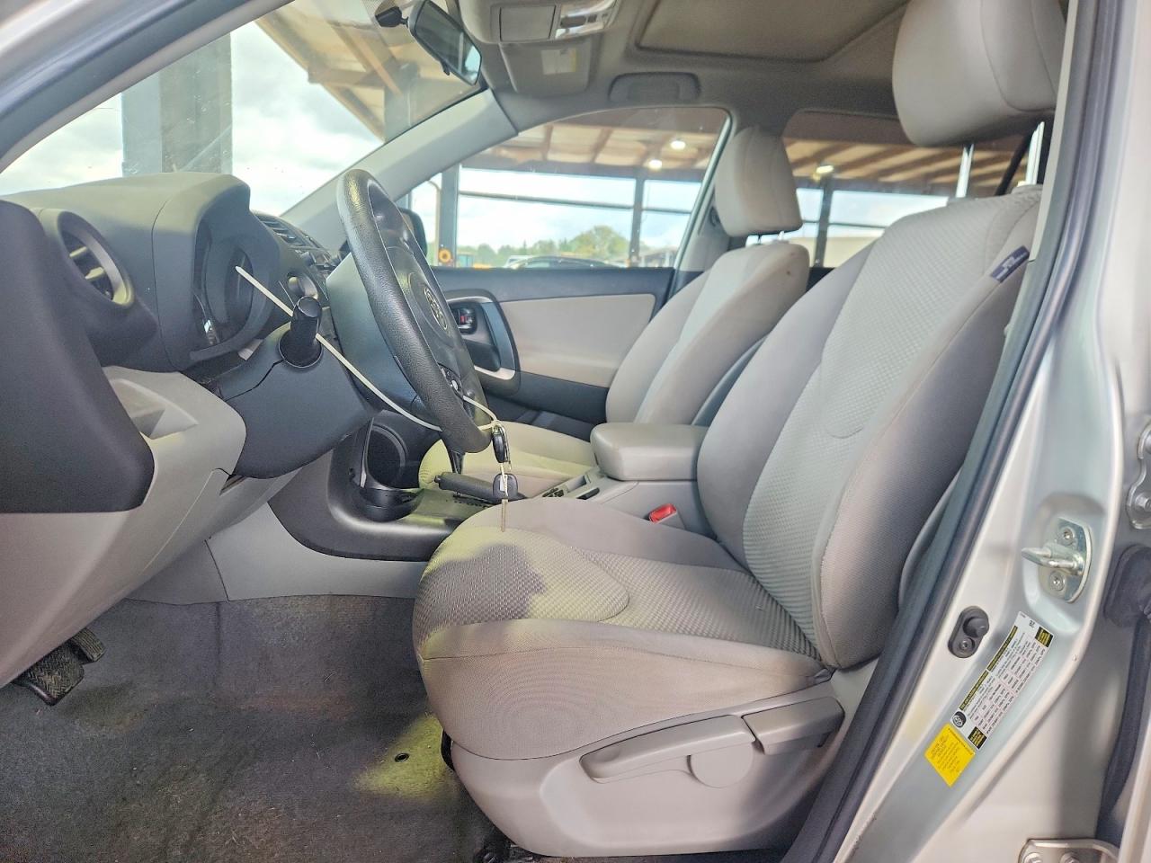 2011 Toyota Rav4 Base Silver vin: 2T3ZF4DV5BW088254
