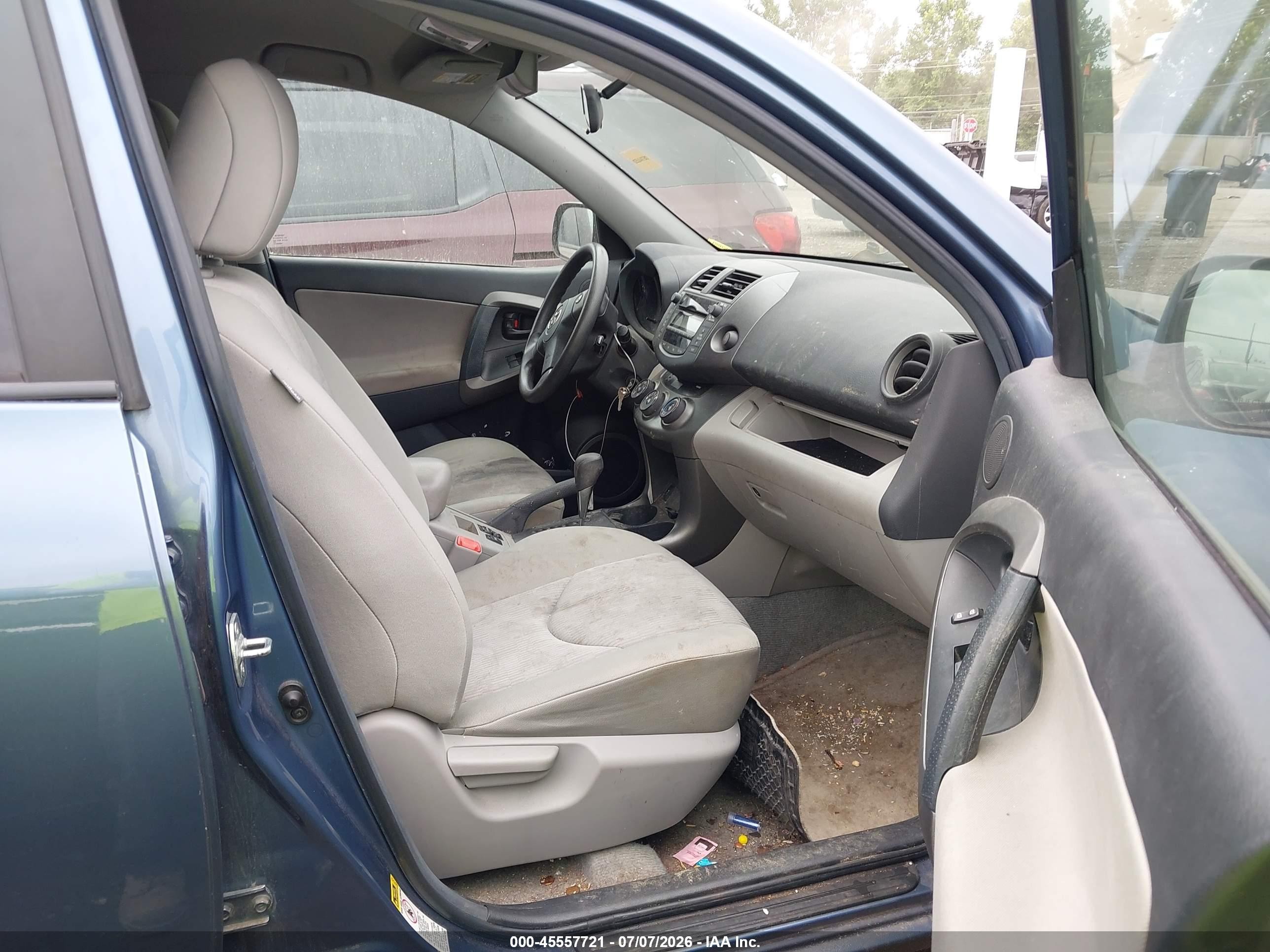 2011 Toyota Rav4   Blue vin: 2T3ZF4DV5BW092546