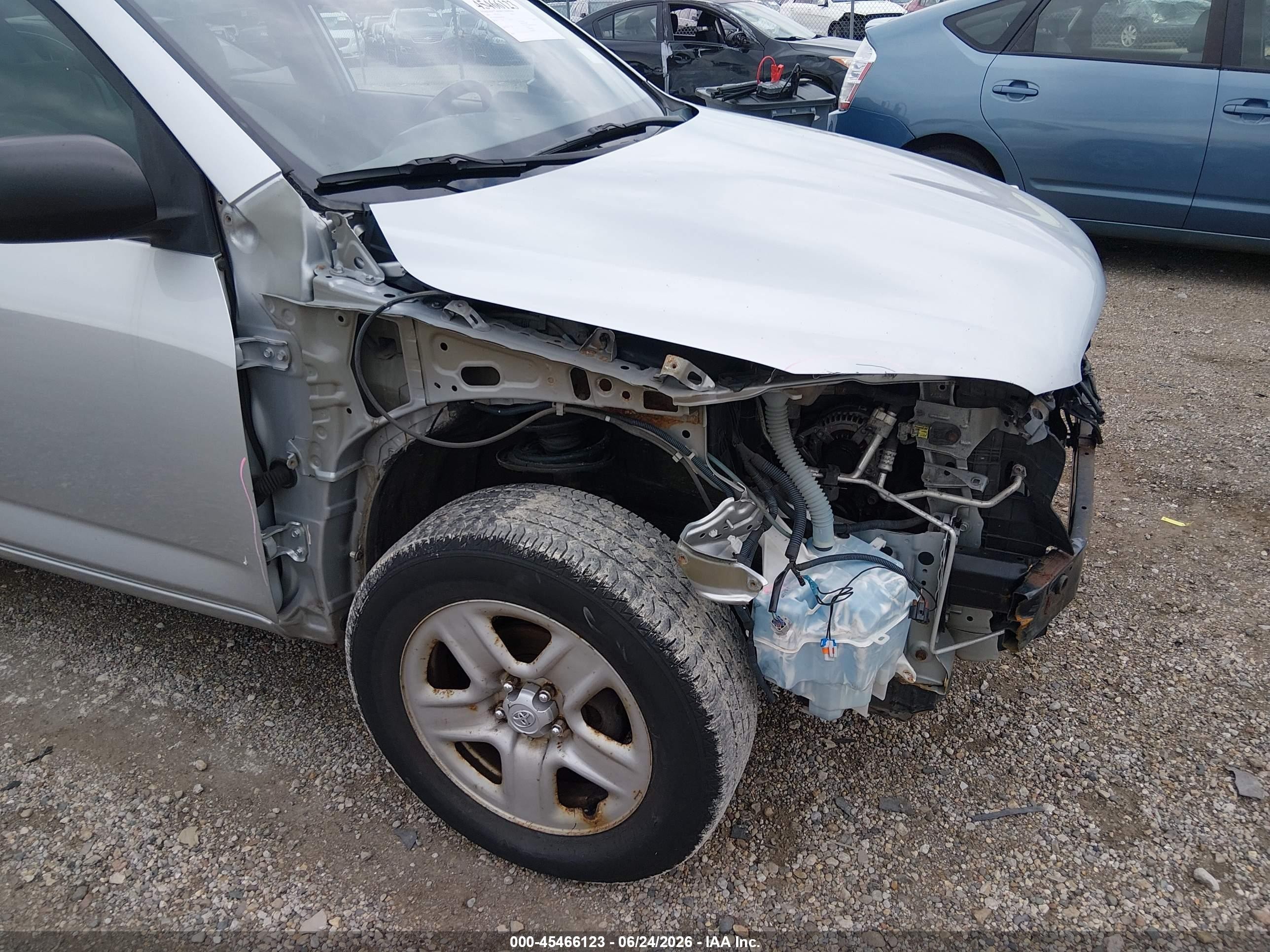 2010 Toyota Rav4   Silver vin: 2T3ZF4DV6AW036632