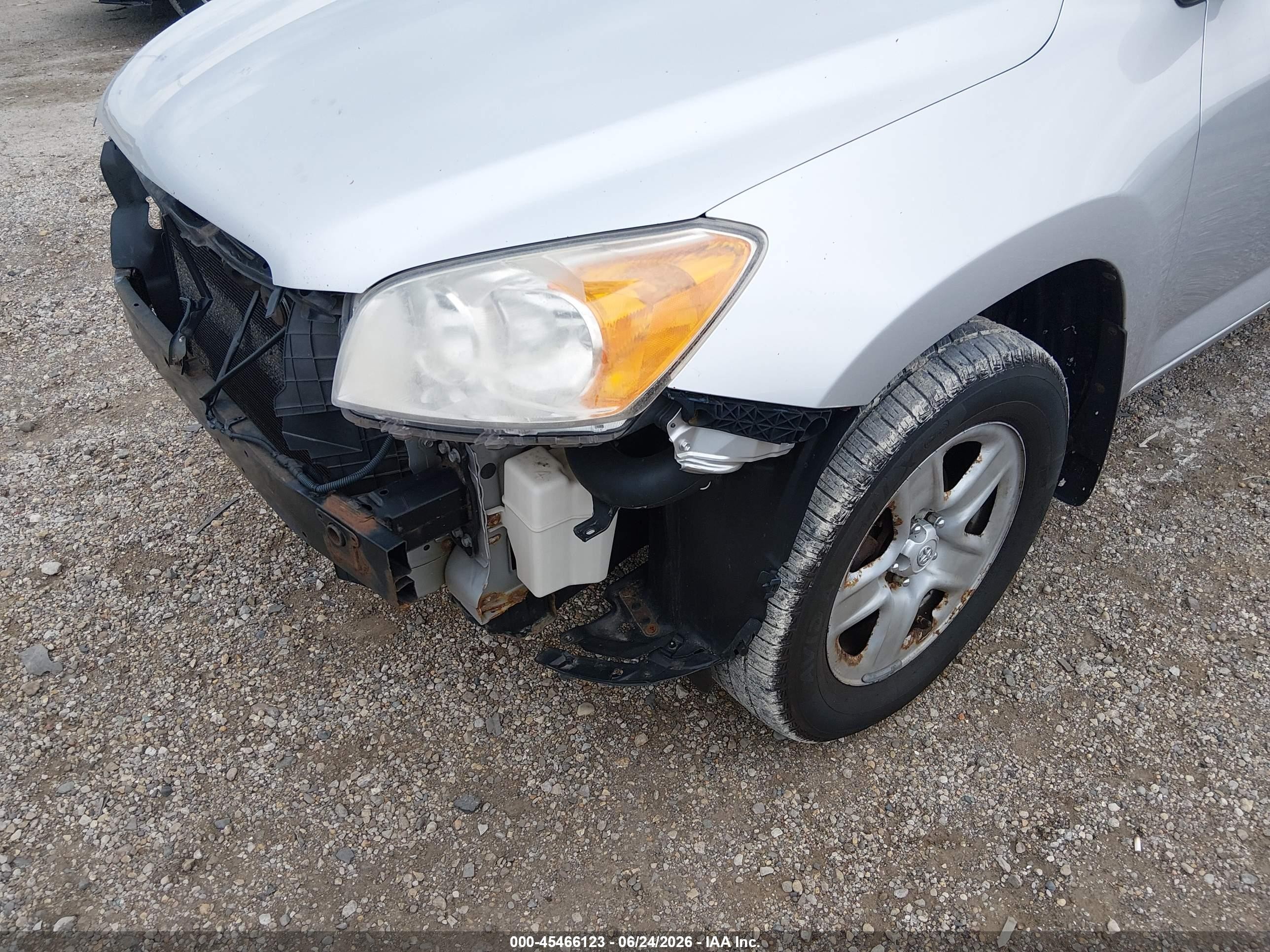2010 Toyota Rav4   Silver vin: 2T3ZF4DV6AW036632