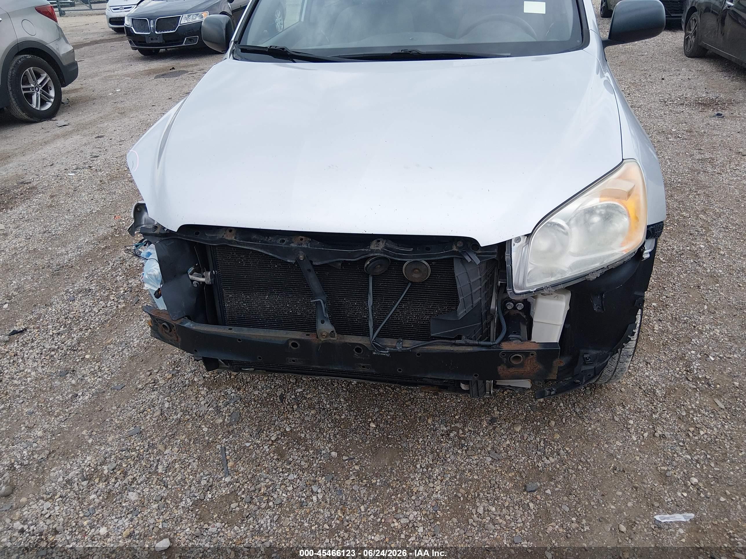 2010 Toyota Rav4   Silver vin: 2T3ZF4DV6AW036632