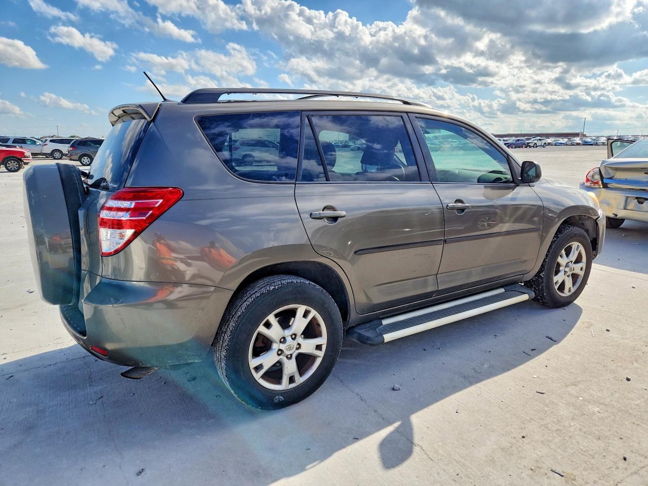 2011 Toyota Rav4 Base Brown vin: 2T3ZF4DV6BW056249