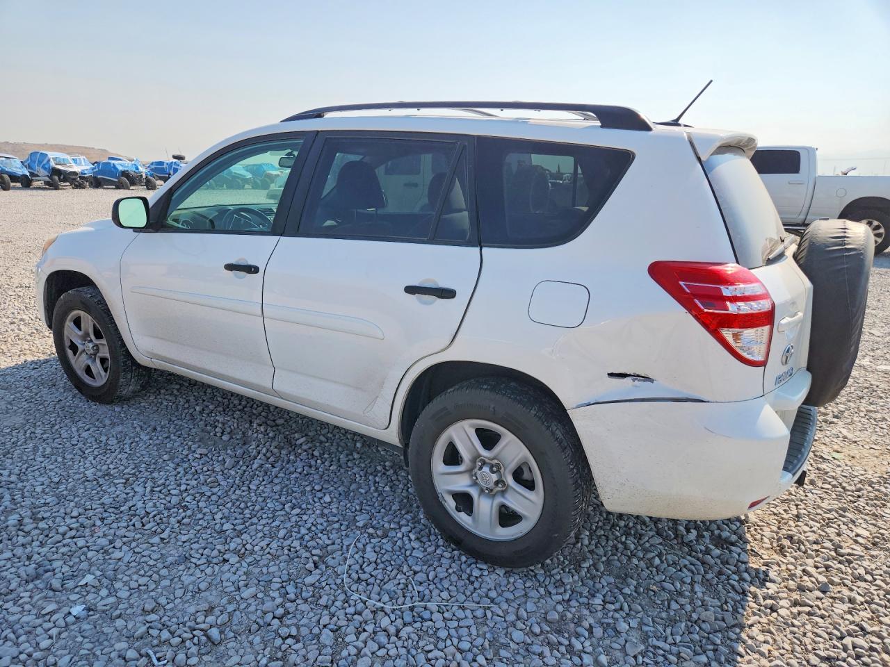 2011 Toyota Rav4 Base White vin: 2T3ZF4DV6BW076078