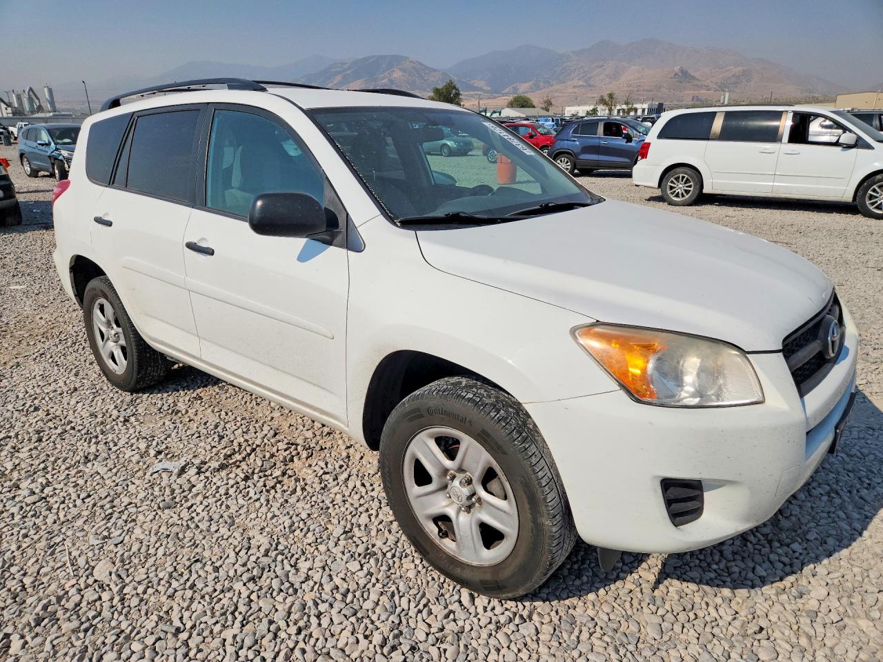 2011 Toyota Rav4 Base White vin: 2T3ZF4DV6BW076078