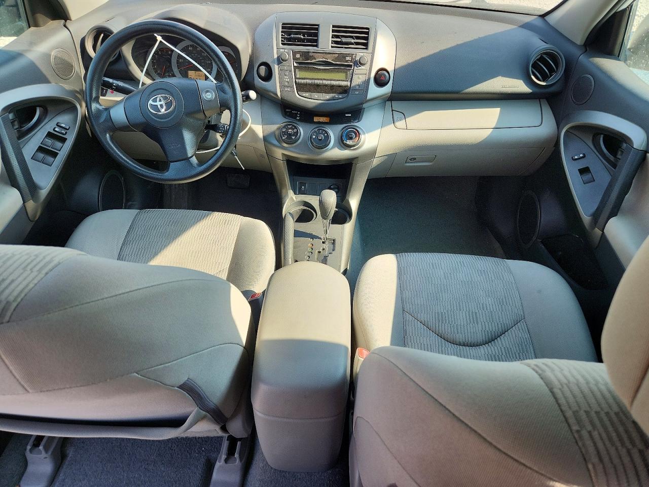 2011 Toyota Rav4 Base White vin: 2T3ZF4DV6BW076078