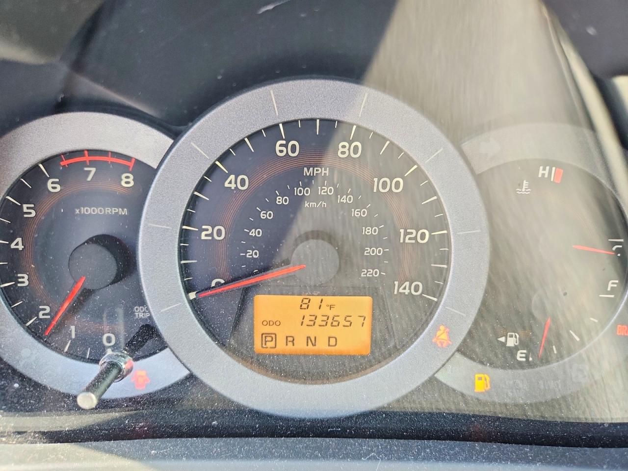 2011 Toyota Rav4 Base White vin: 2T3ZF4DV6BW076078