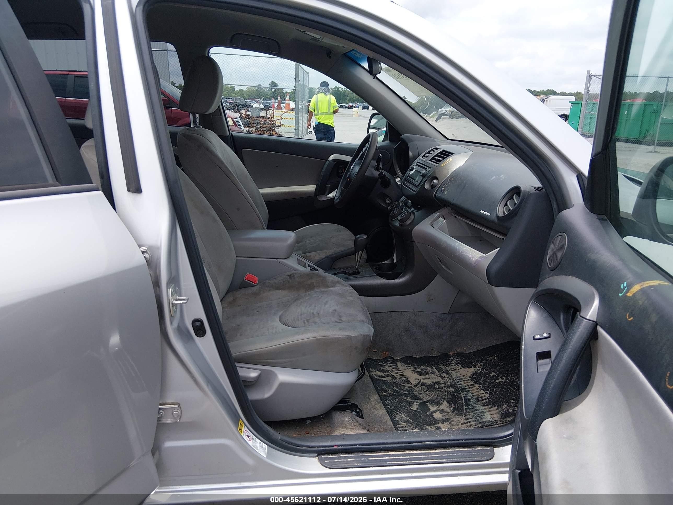 2012 Toyota Rav4   Silver vin: 2T3ZF4DV6CW124924